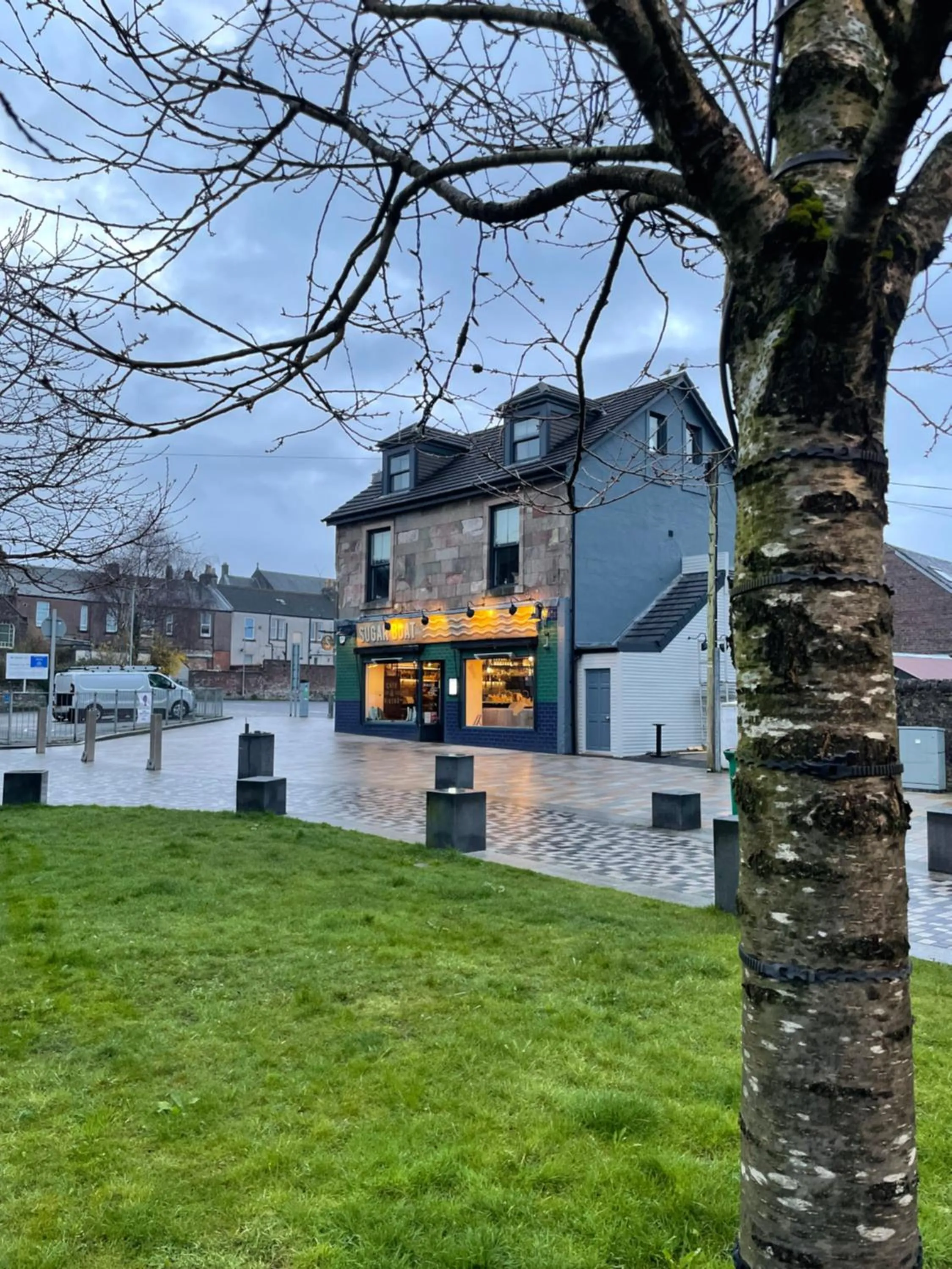 Property building in Rooms Above Sugar Boat