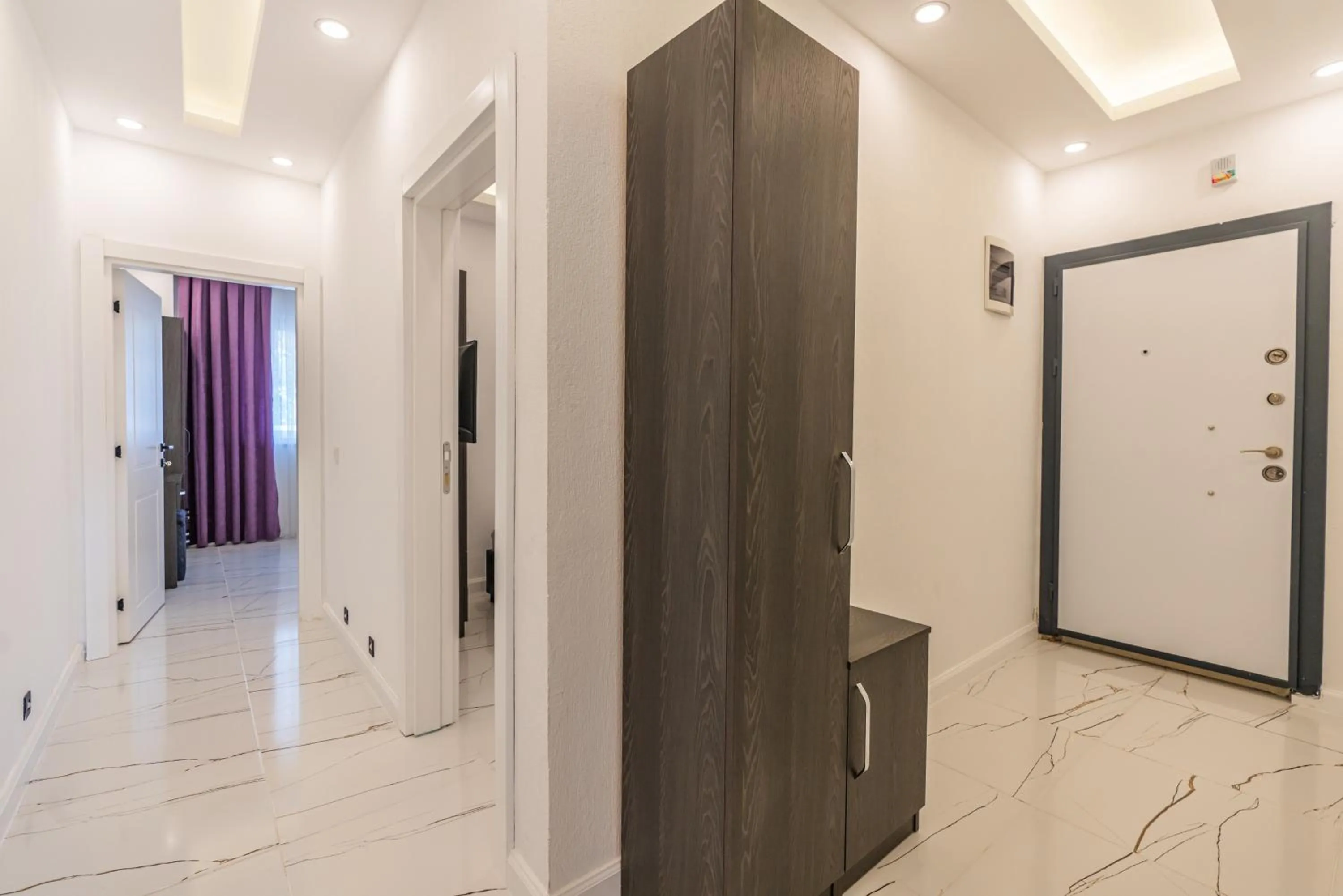 wardrobe in TAYLA SUİT