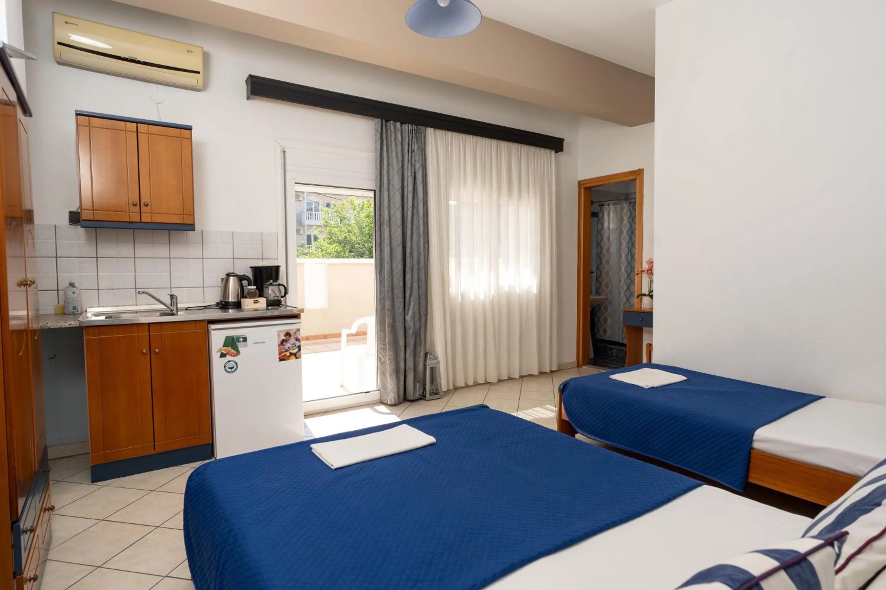 Villa Zeus INN
