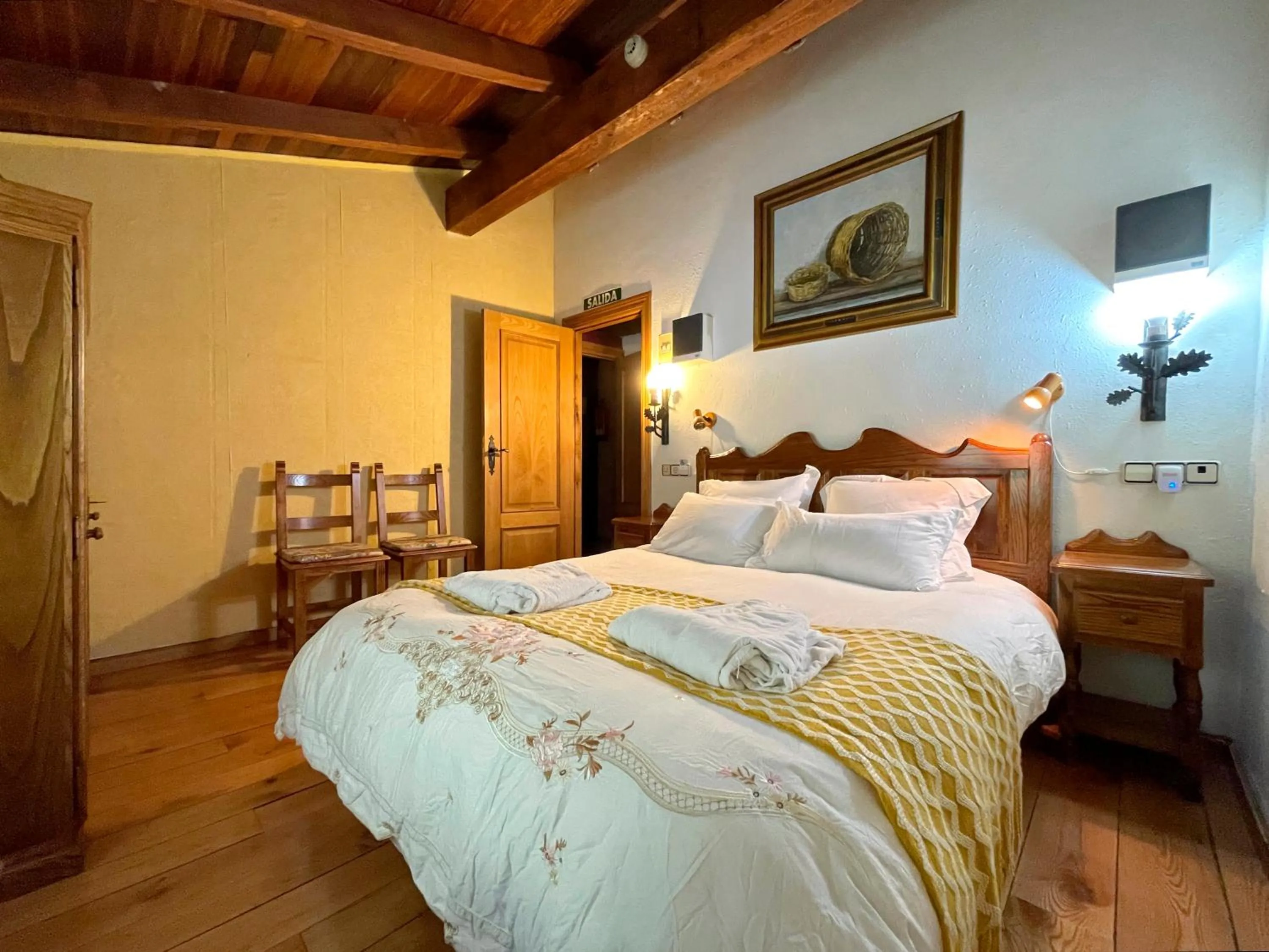 Photo of the whole room, Bed in Hotel Peruskenea