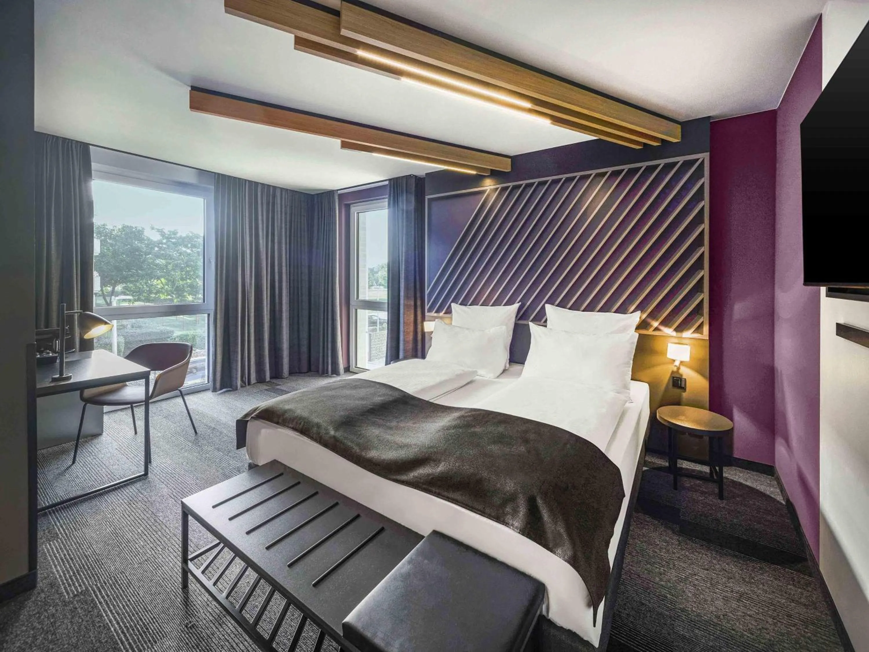 Photo of the whole room, Bed in B&B Hotel Dessau