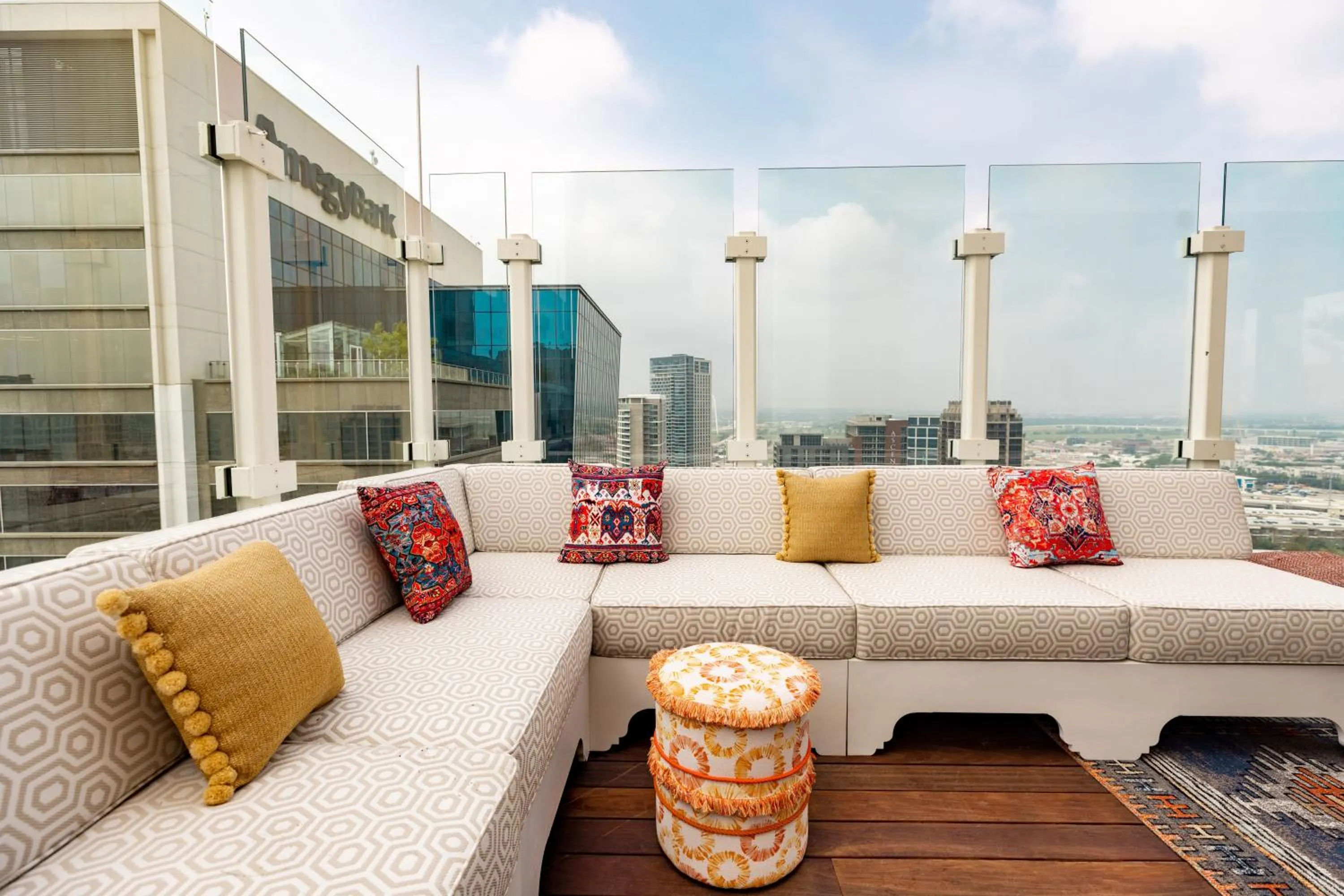 Lounge or bar in Hôtel Swexan