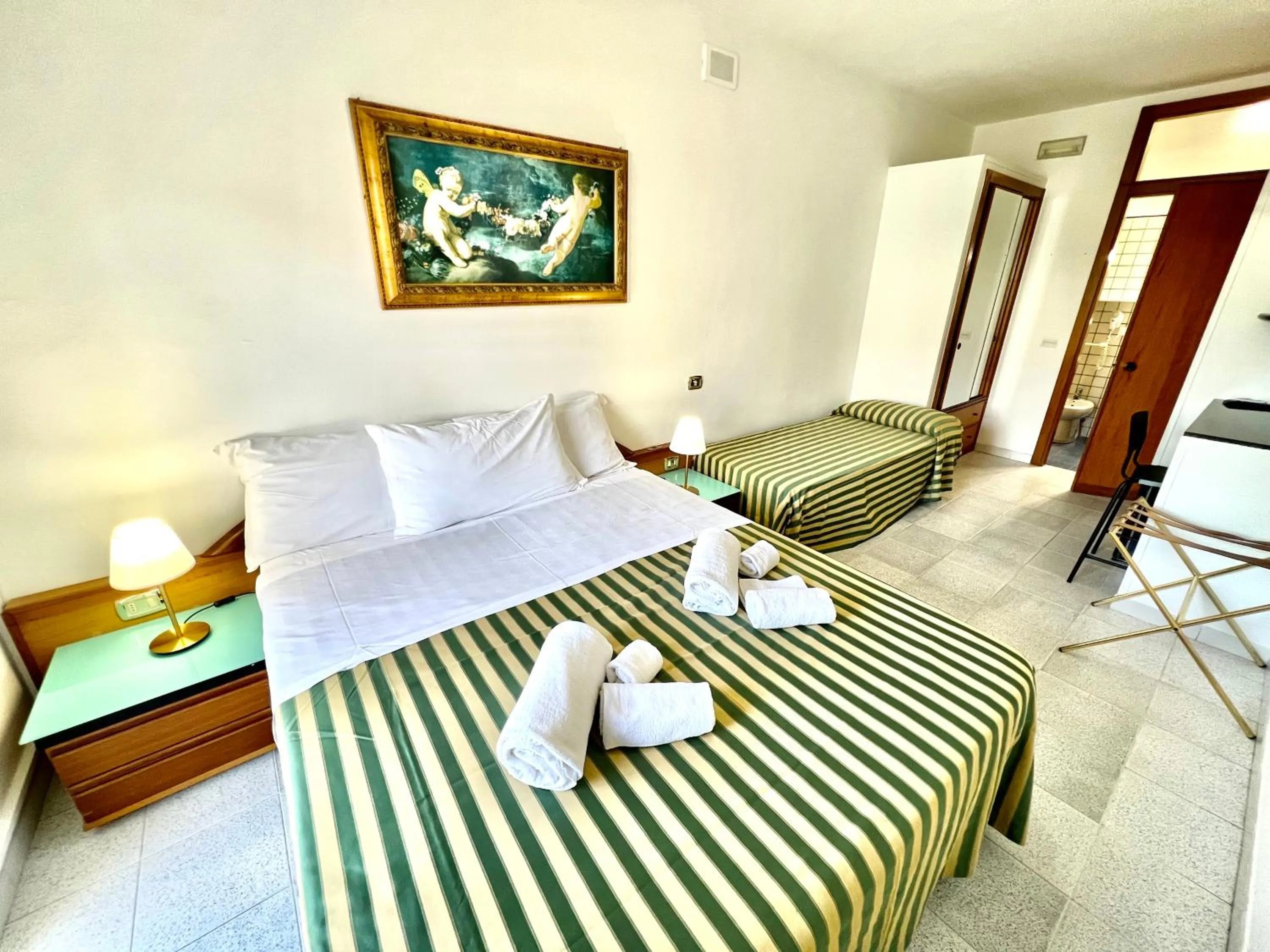 Bed in Hotel Minerva