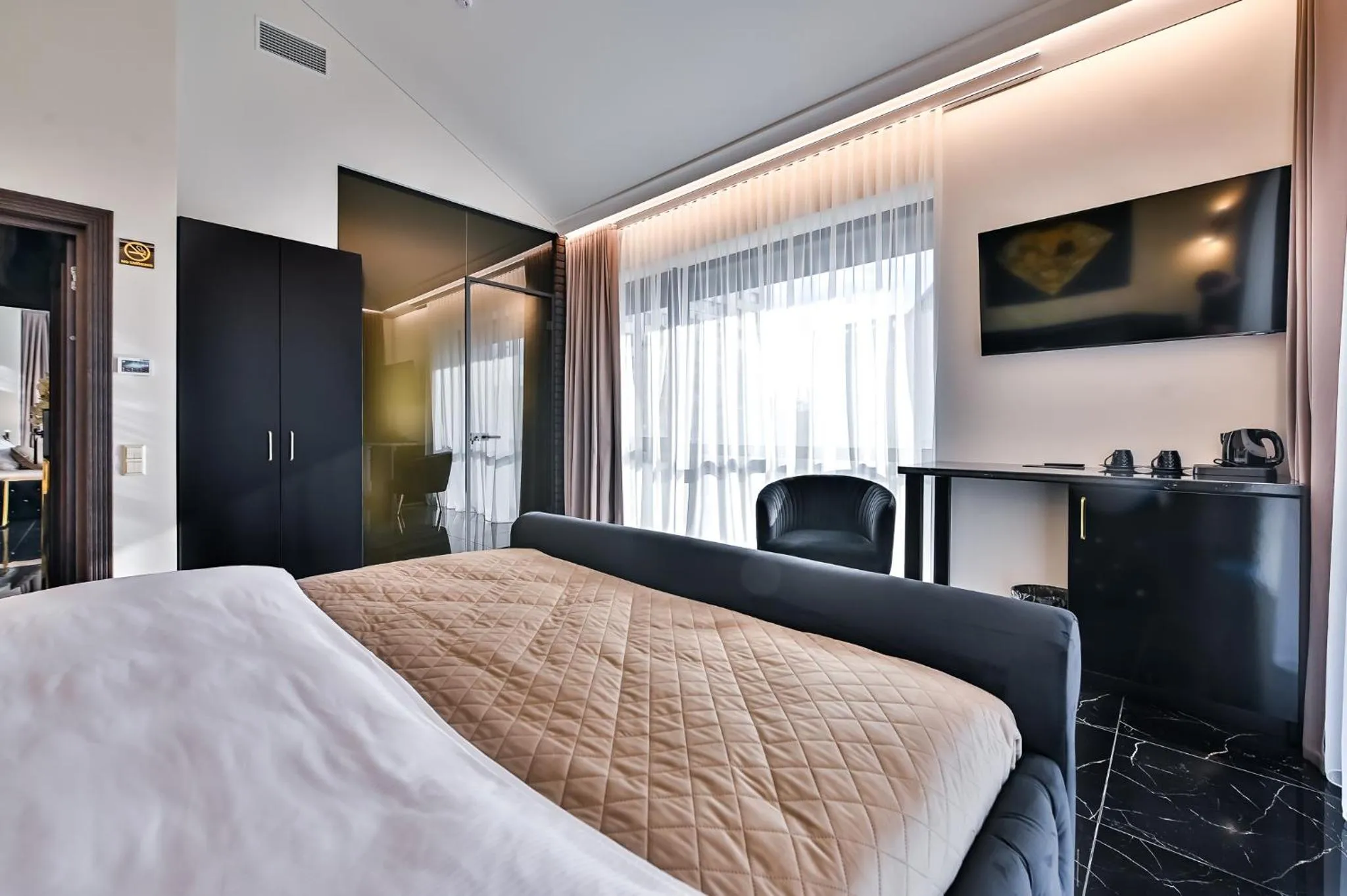 Bed in Diamond svečių namai