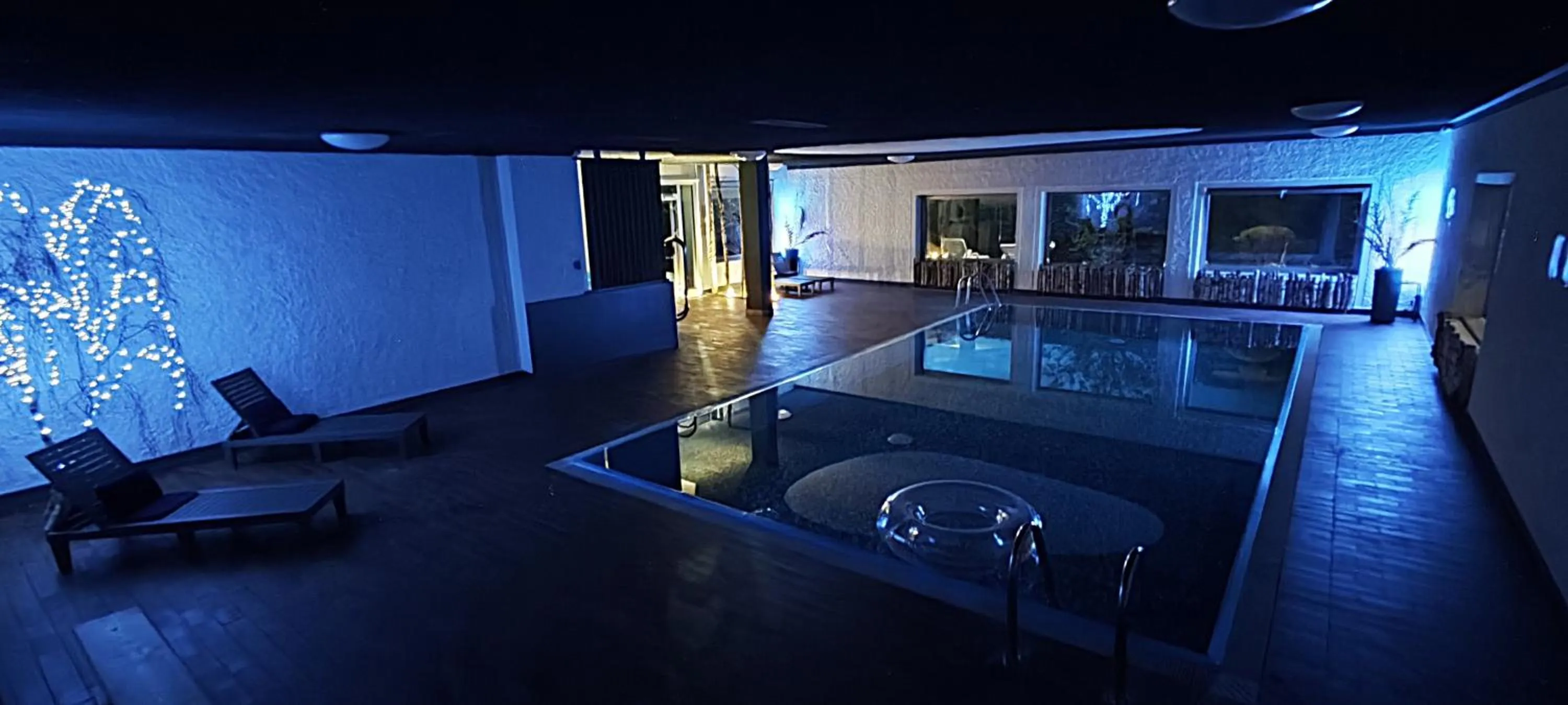 Swimming pool in Hotel Regina del Bosco