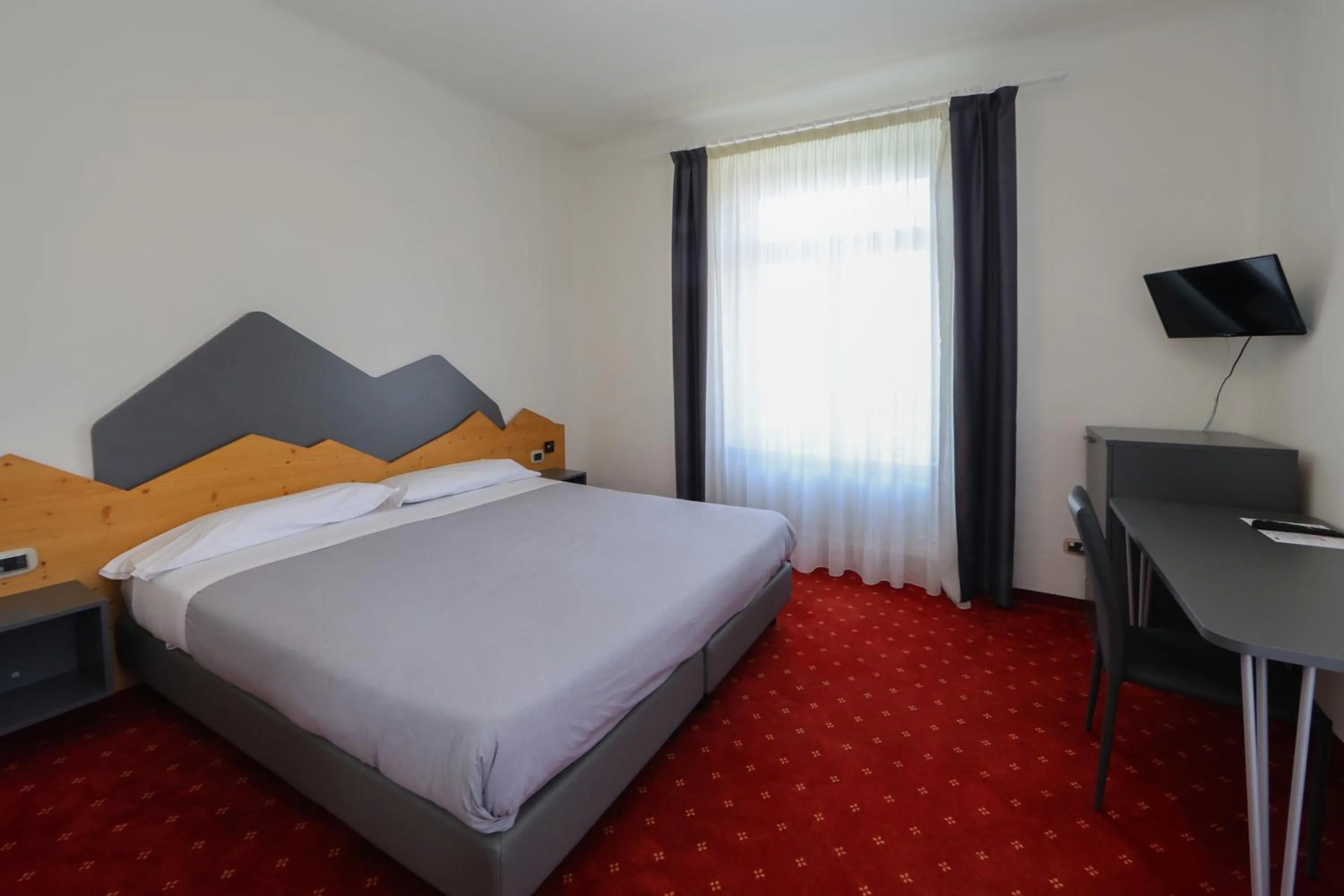 Bedroom, Bed in Hotel Regina del Bosco