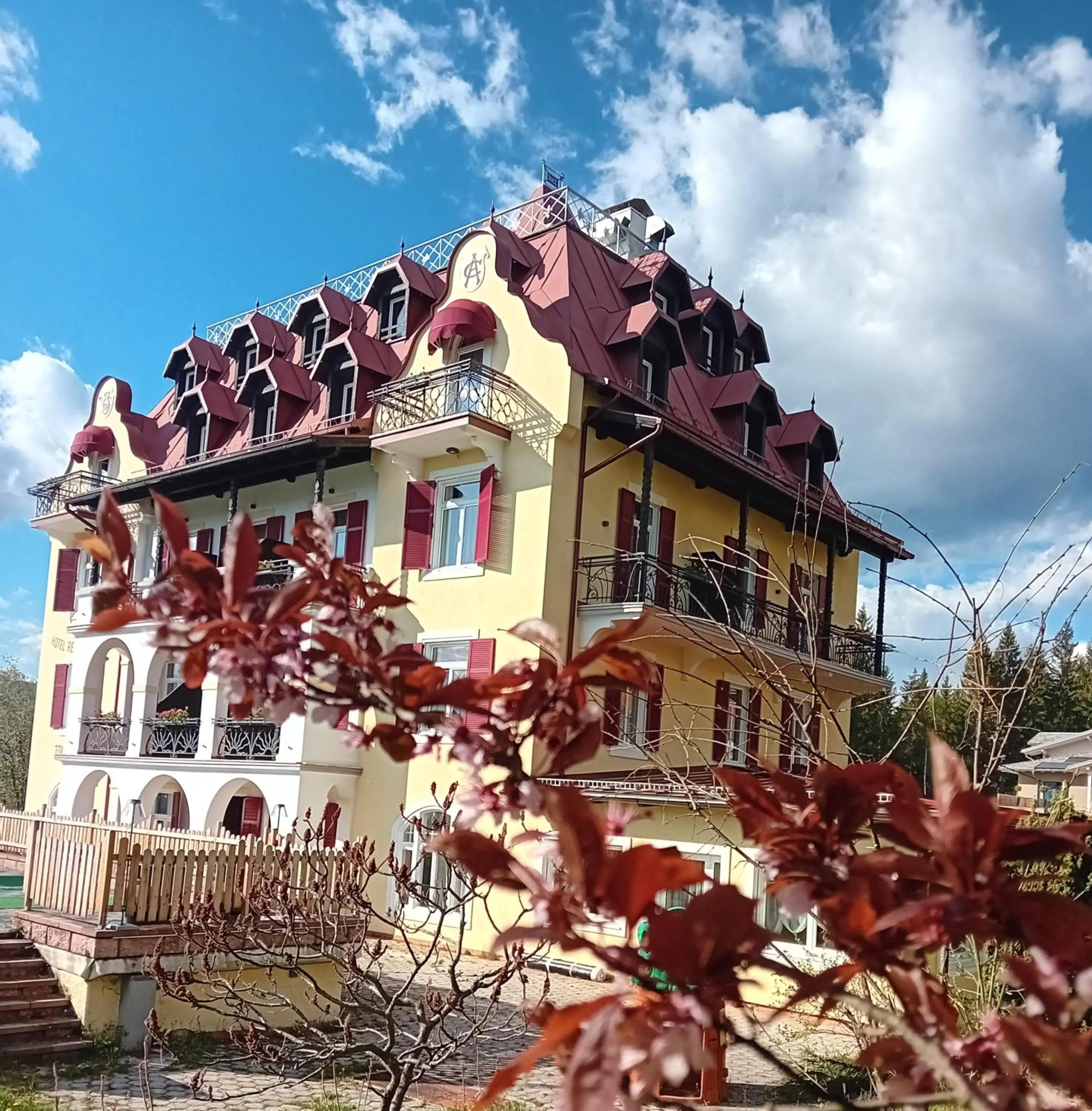 Property building in Hotel Regina del Bosco