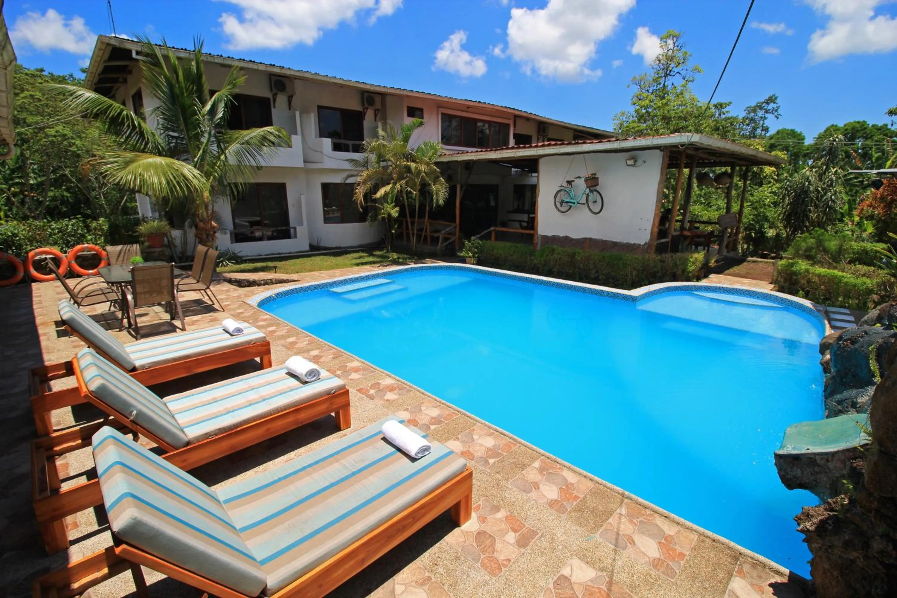 Day in Natura Gardens Galápagos