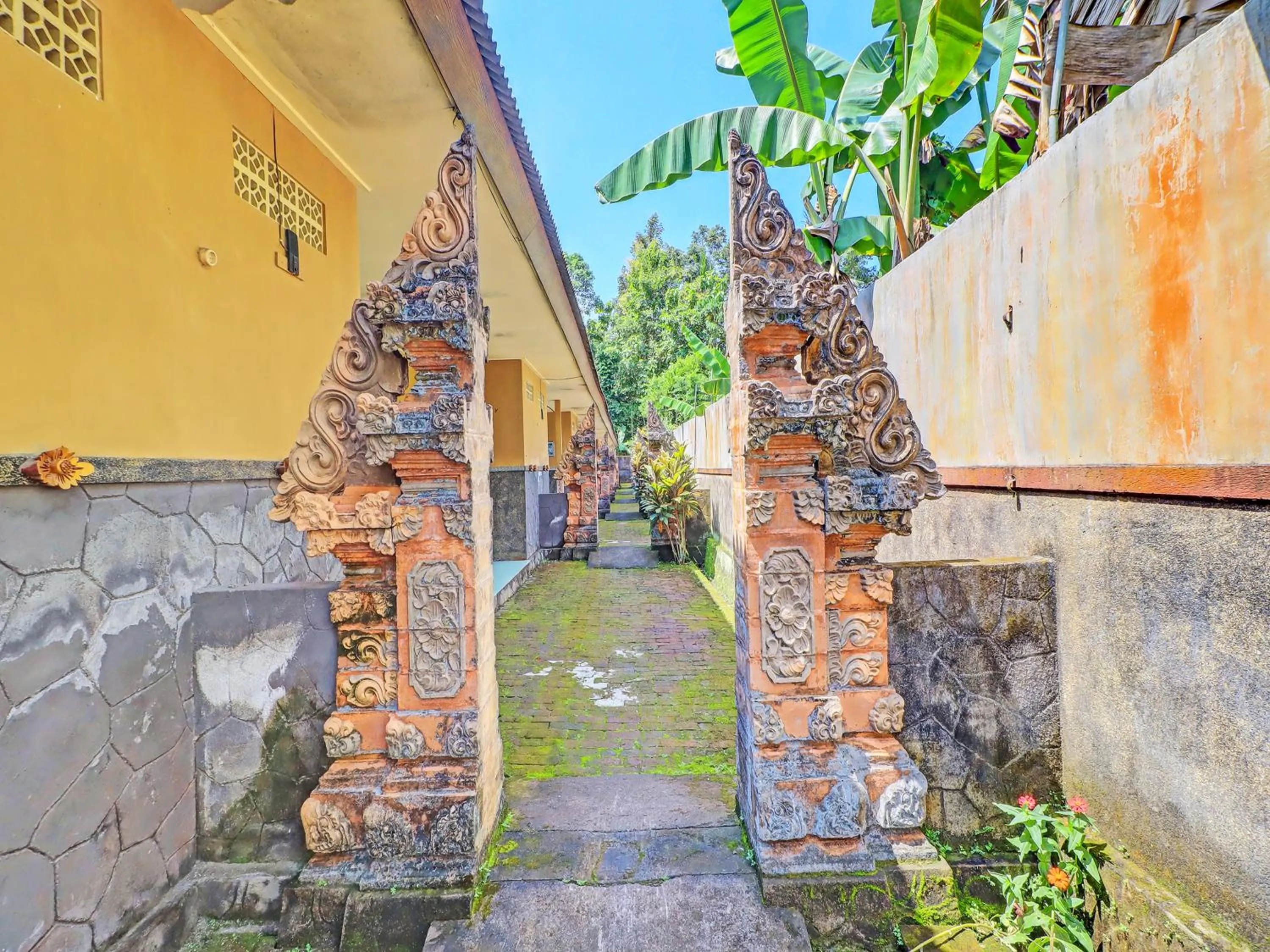 Area and facilities in Hotel O Sekar Jagat Near Pantai Baluk Rening