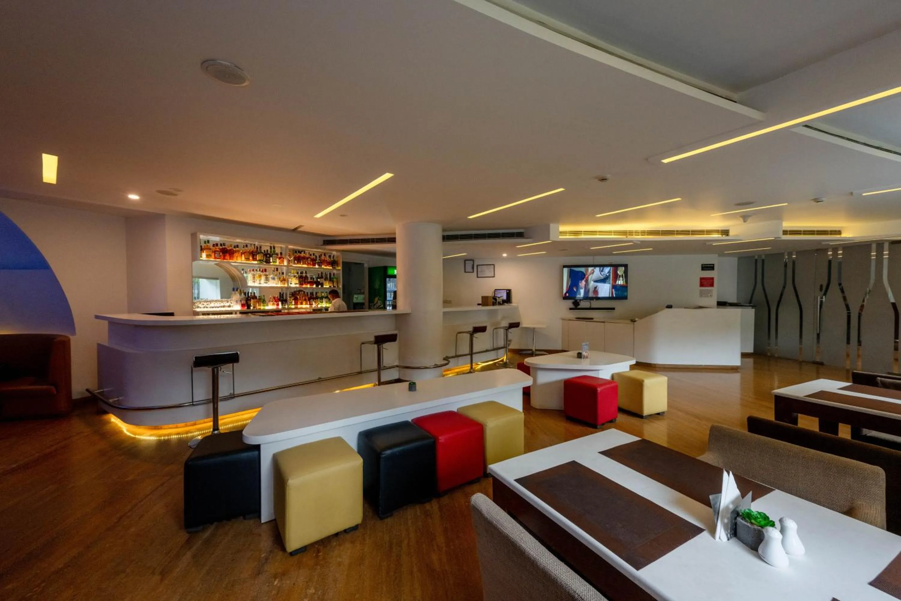 TV and multimedia in THE WOODROSE