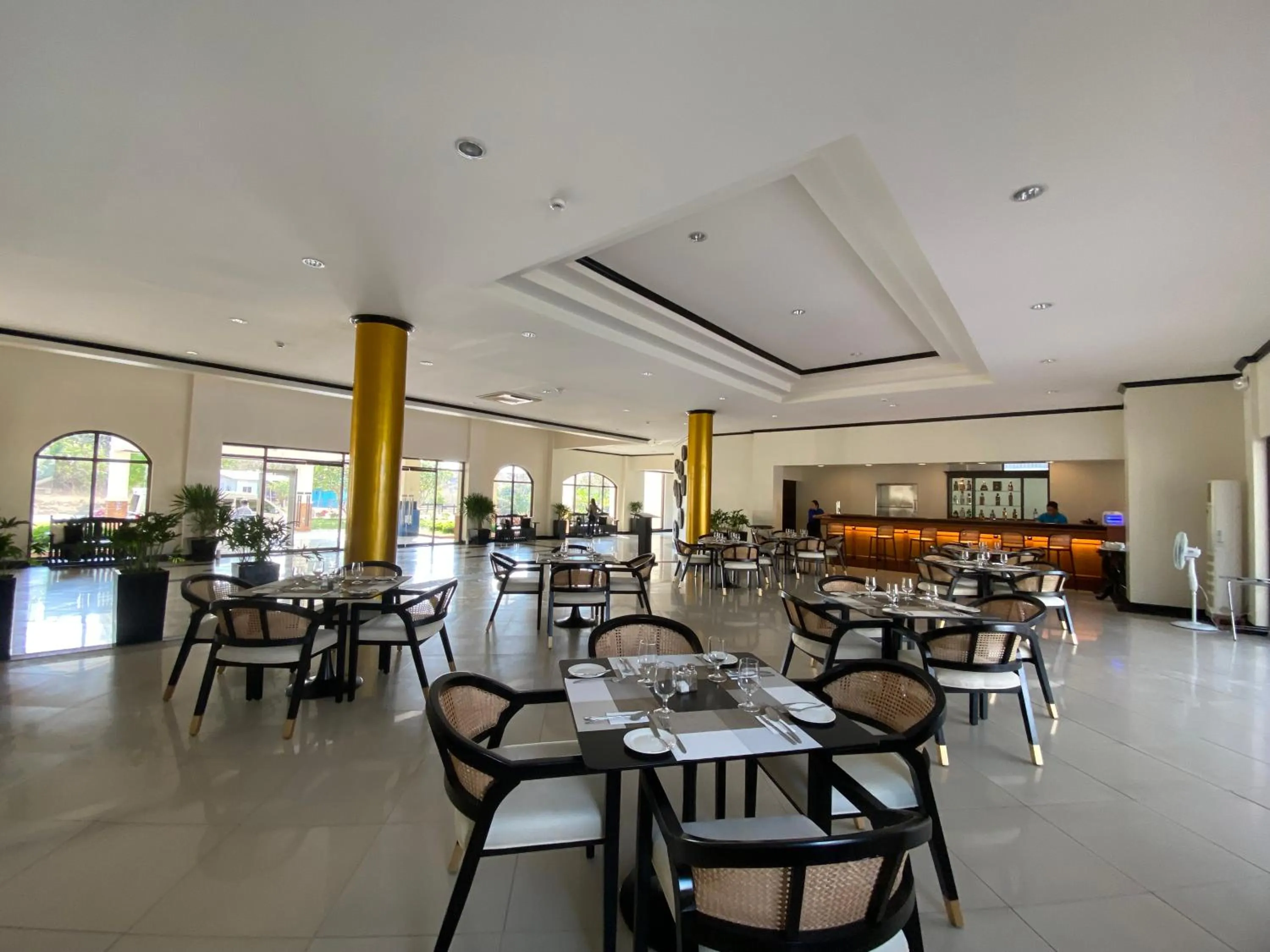 Restaurant/places to eat in Plaza Del Norte Hotel and Convention Center