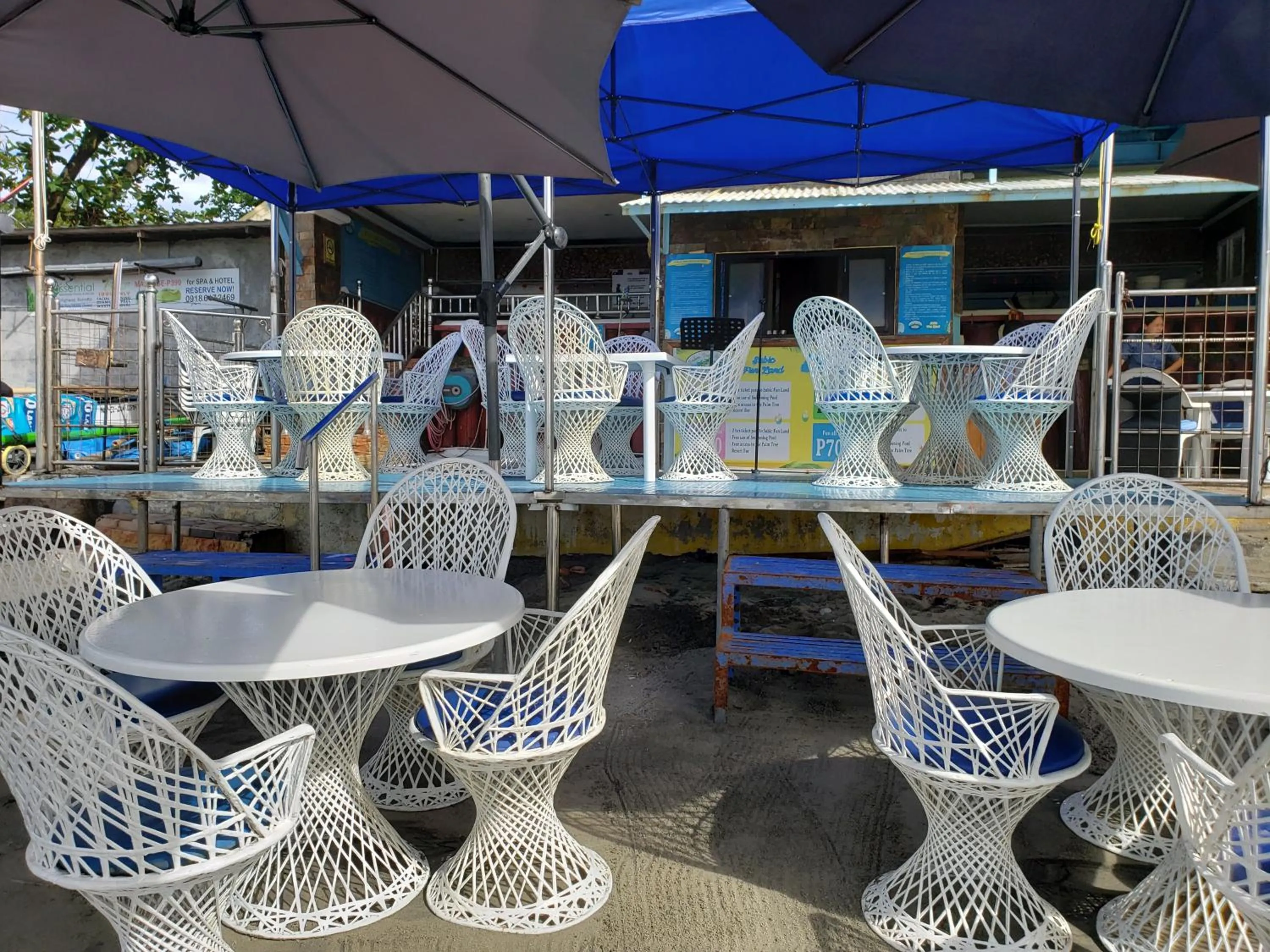 PALM TREE RESORT AND RESTAURANT