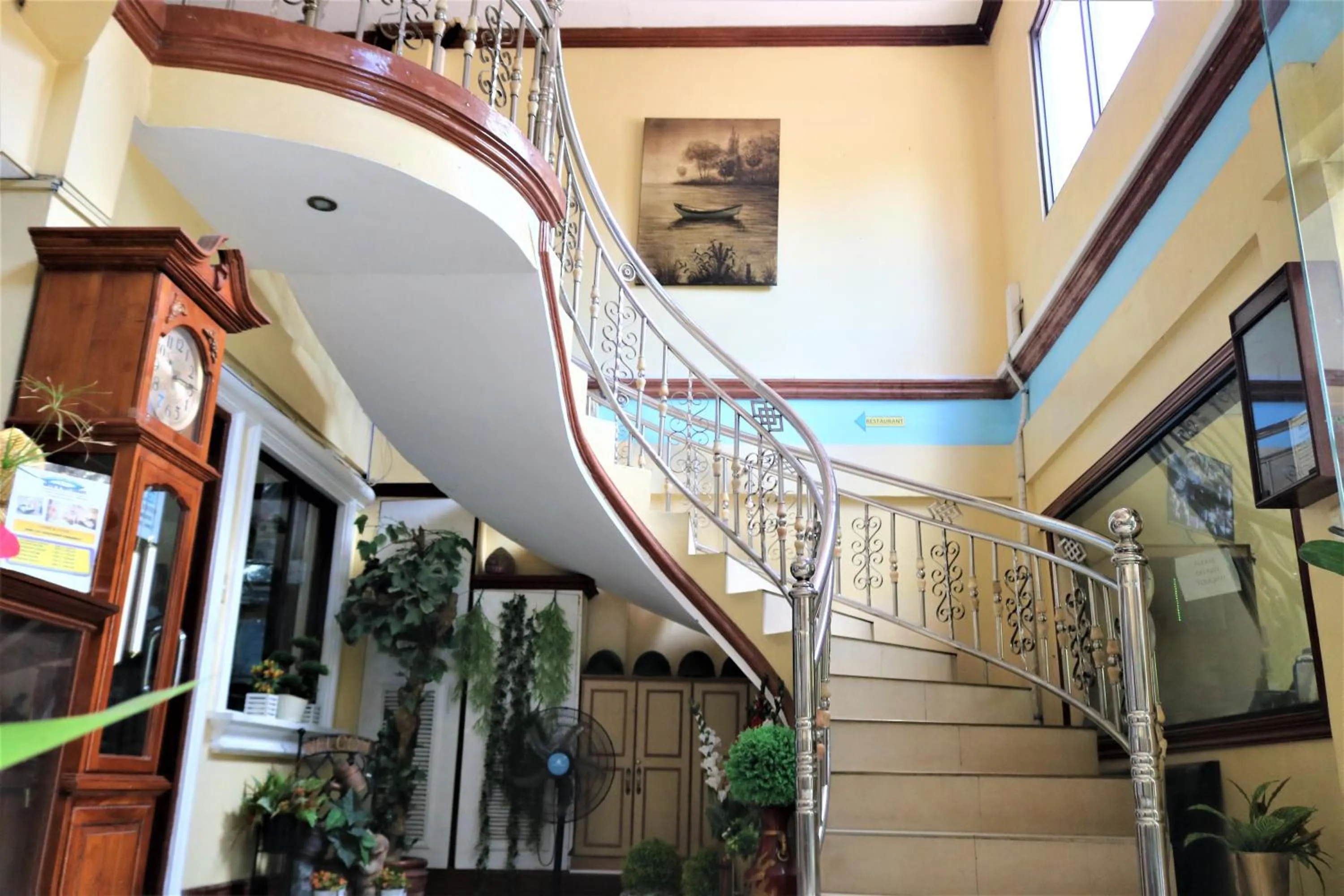 PALM TREE RESORT AND RESTAURANT