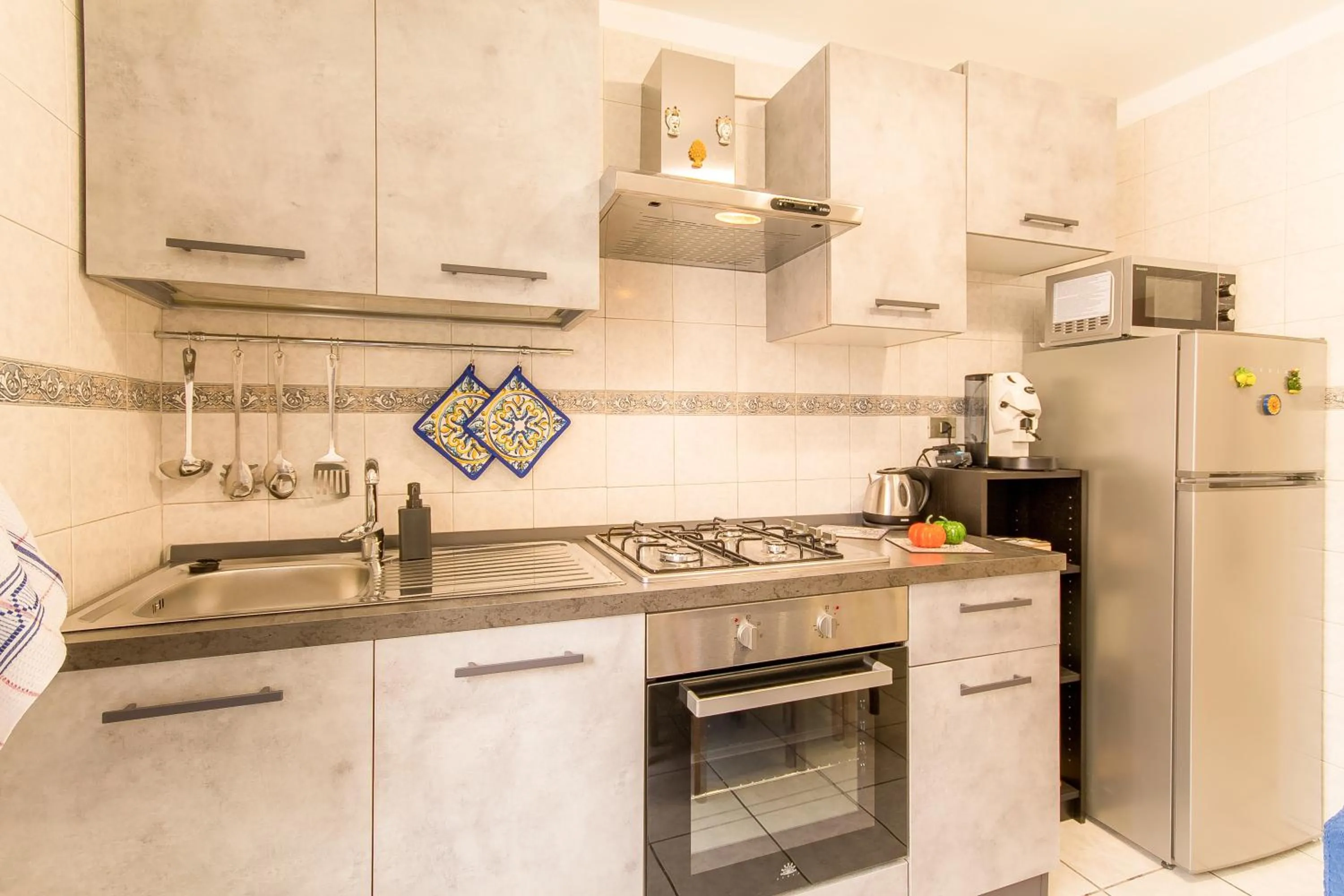 kitchen in Sicula home in the city center - Happy Rentals