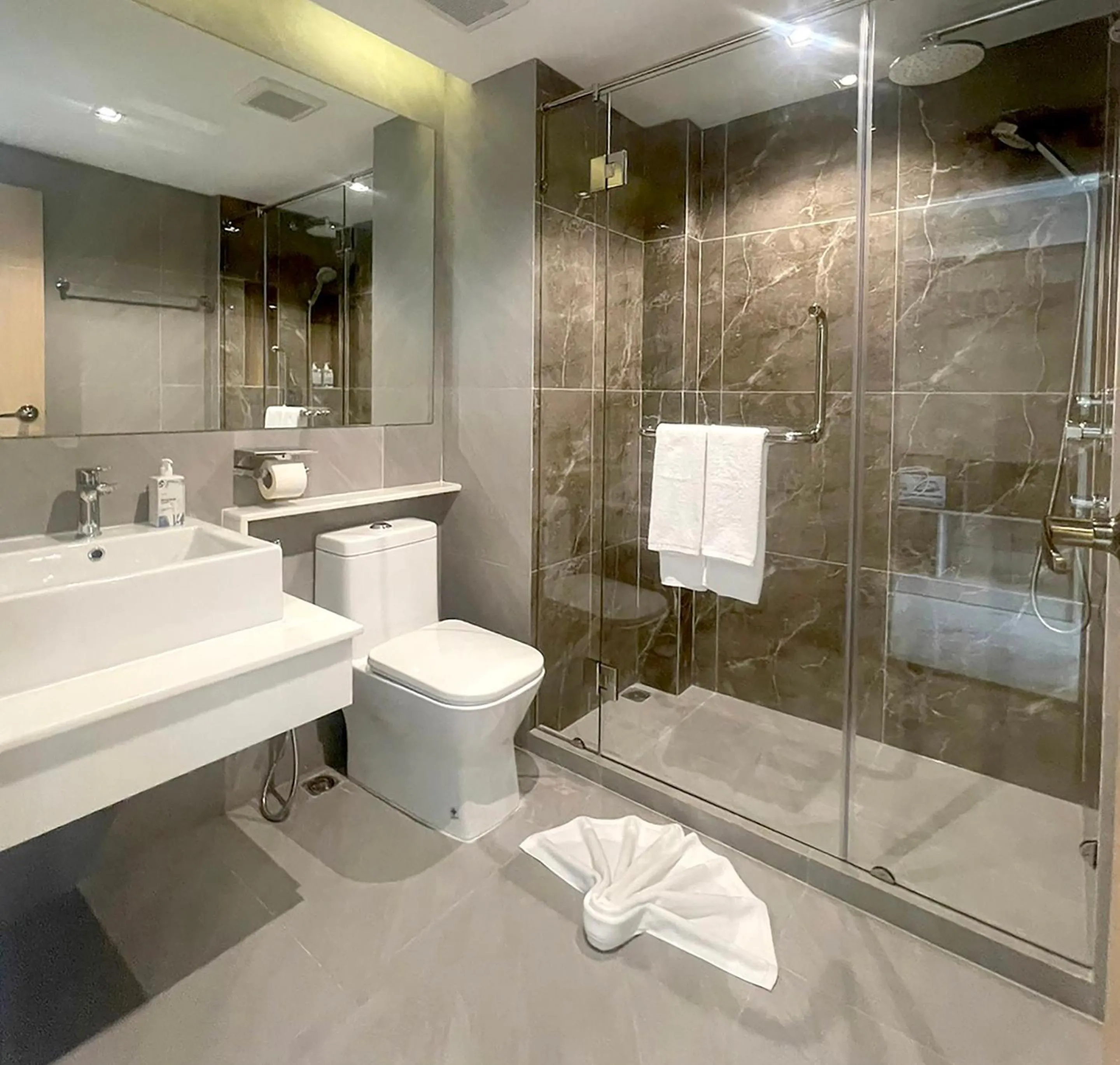 Bathroom in The 9 Residence Hotel