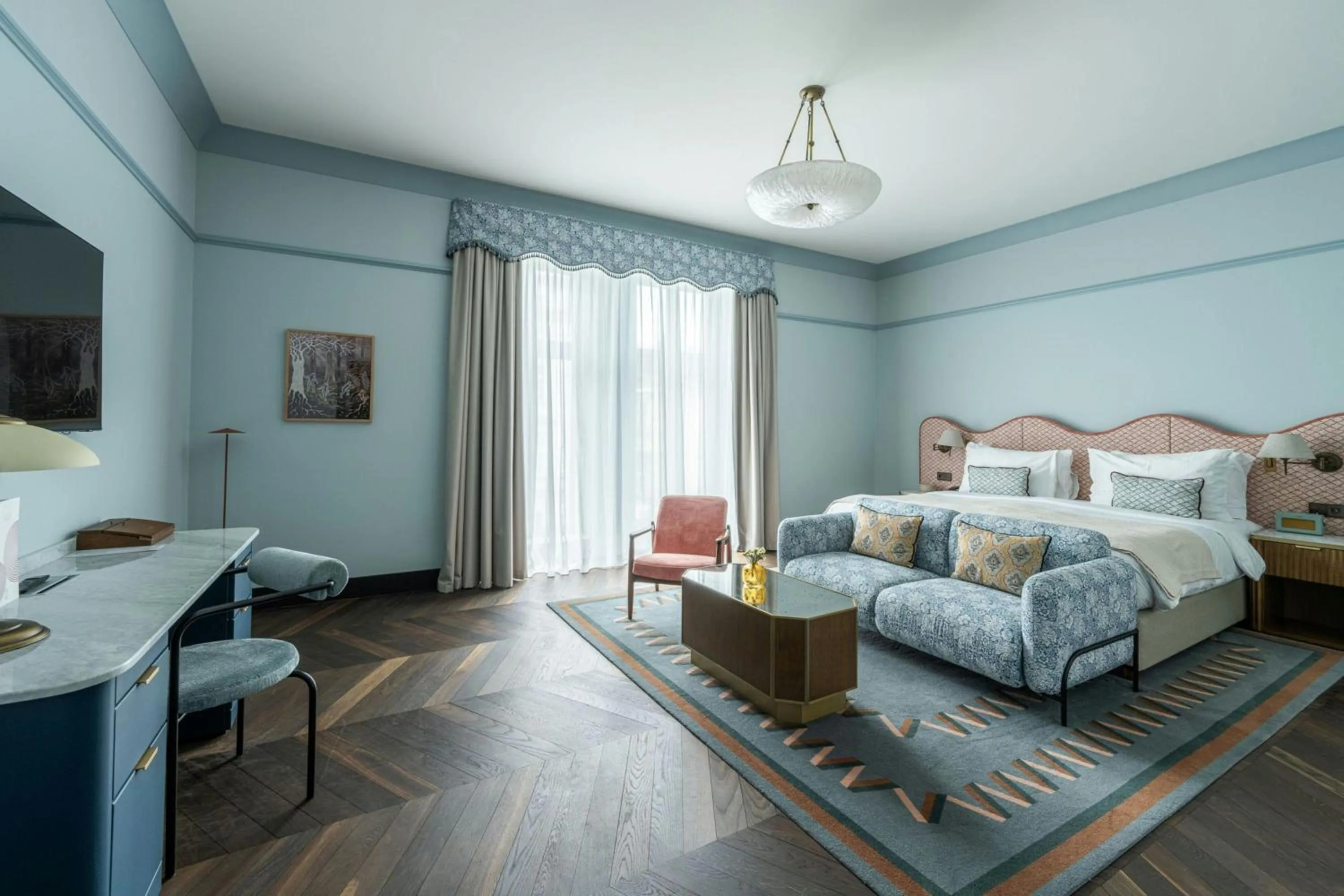 Photo of the whole room, Bed in Stradom House, Autograph Collection