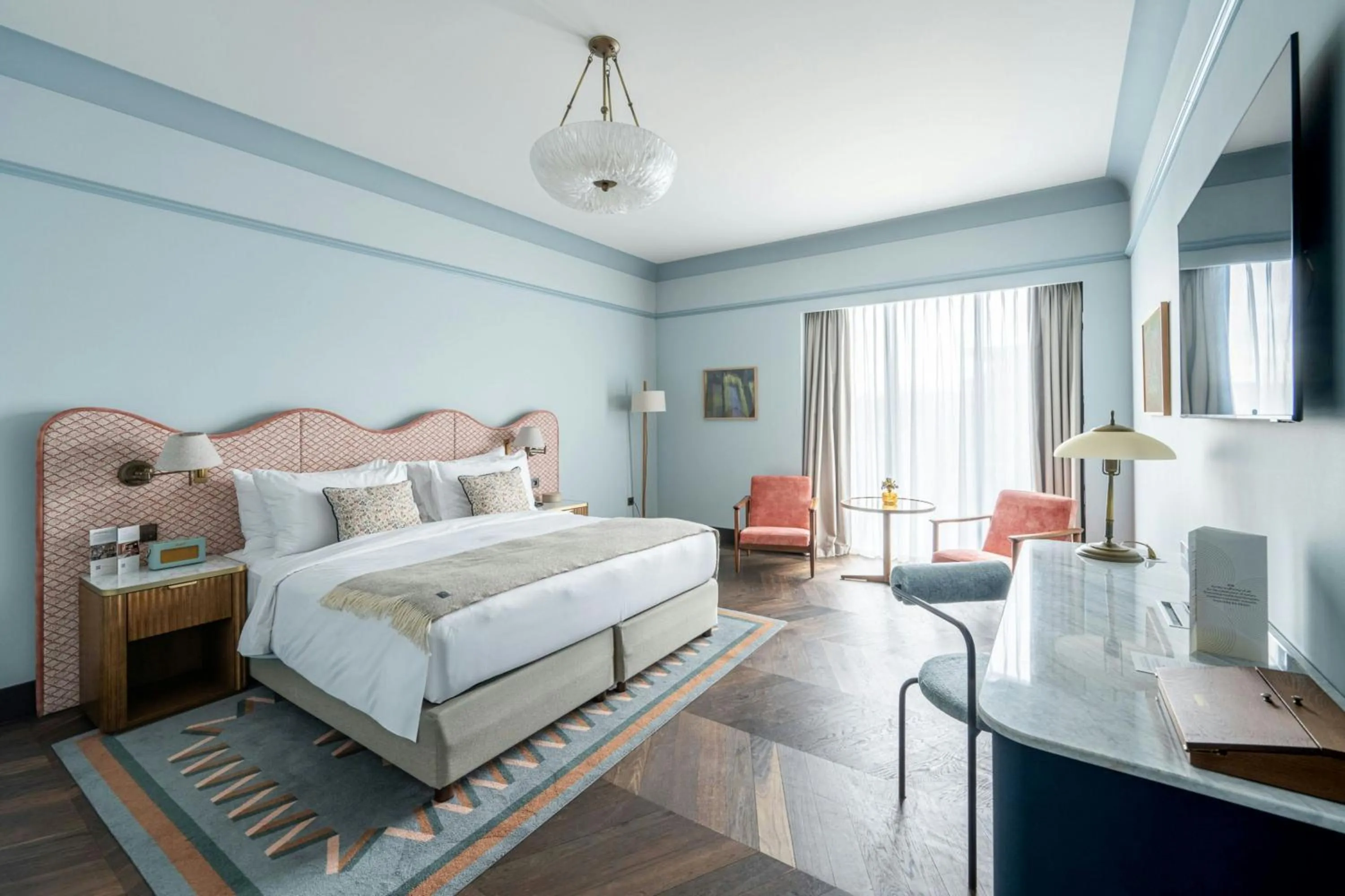 Photo of the whole room, Bed in Stradom House, Autograph Collection