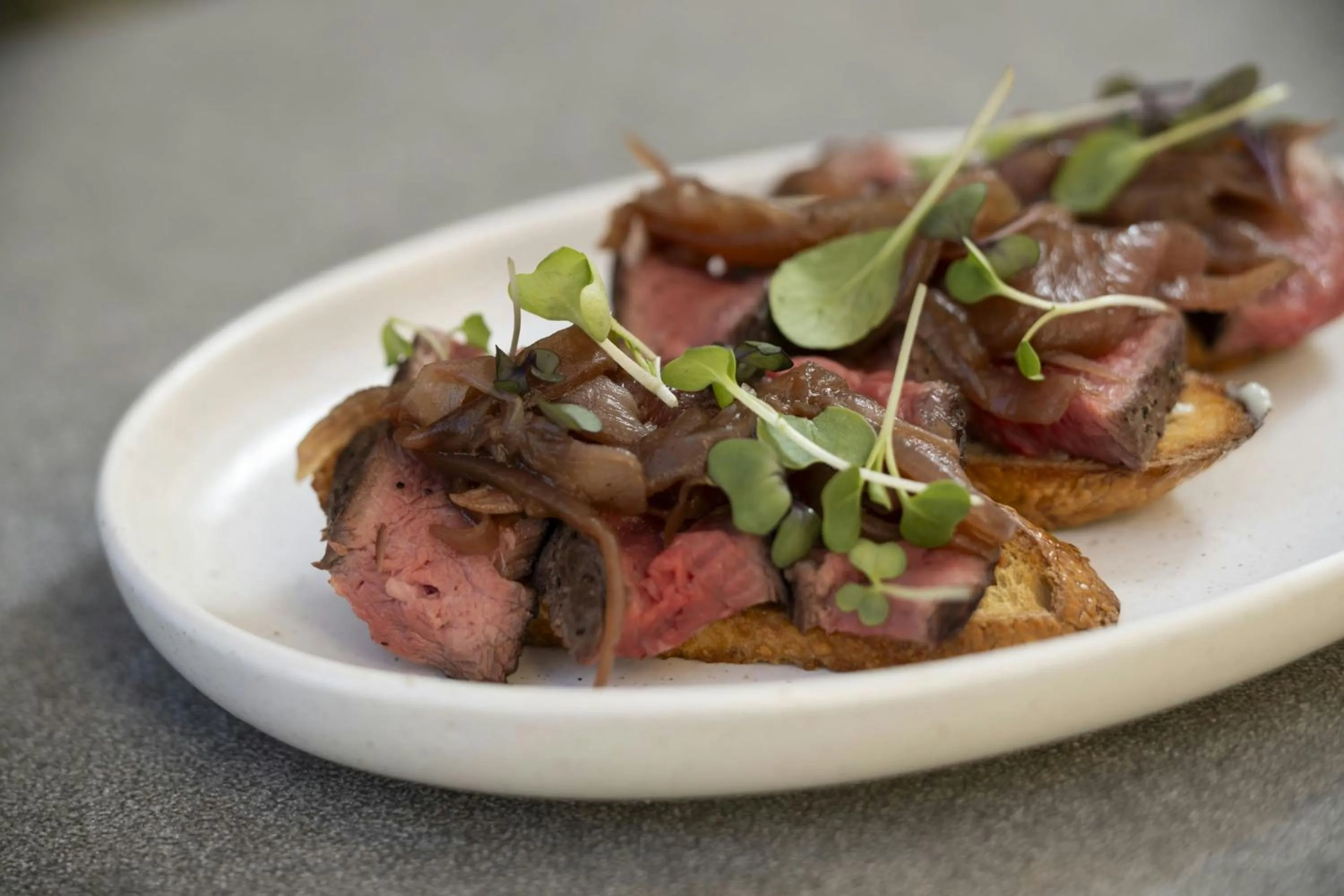 Restaurant/places to eat in AC Hotel San Rafael Downtown