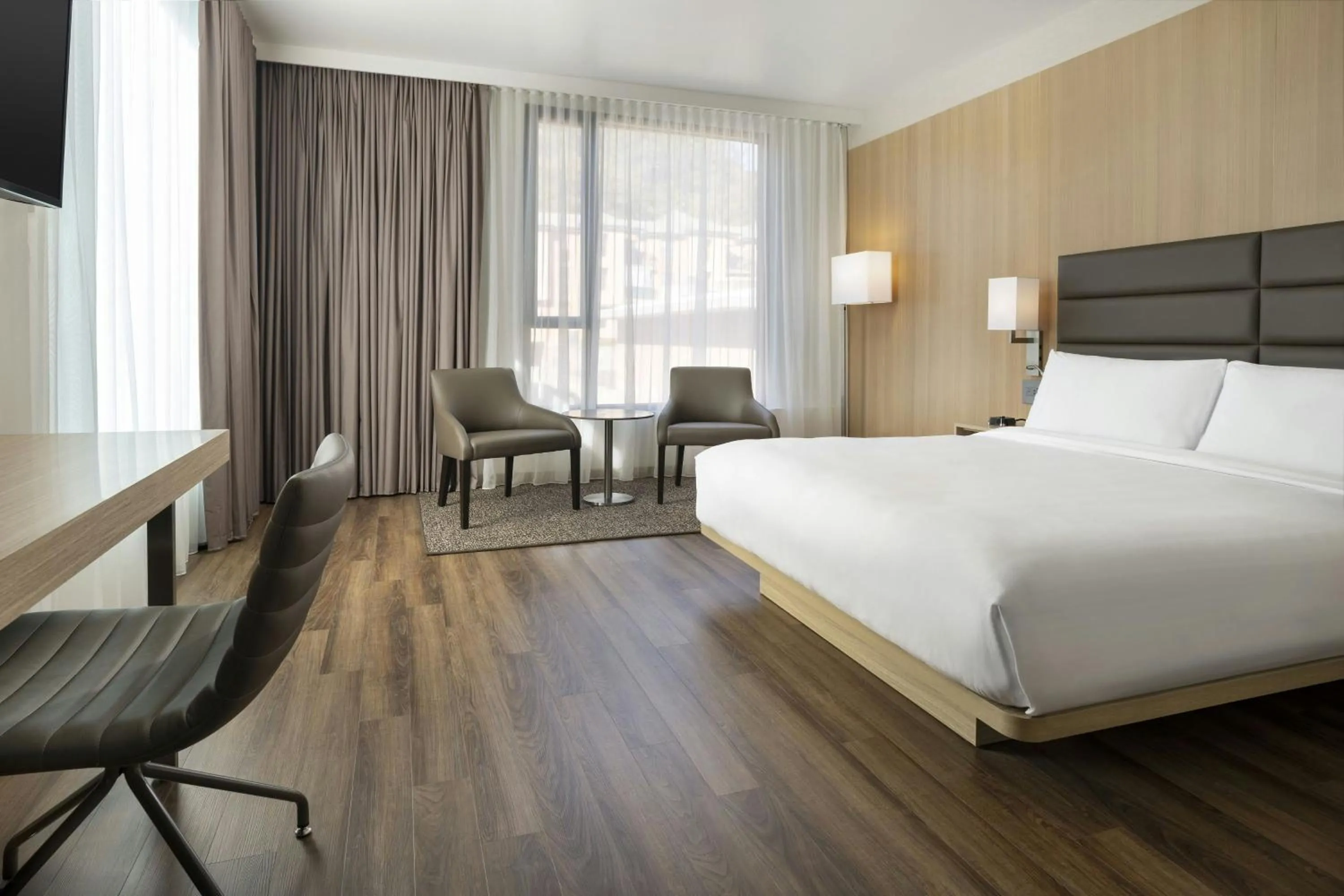 Photo of the whole room, Bed in AC Hotel San Rafael Downtown