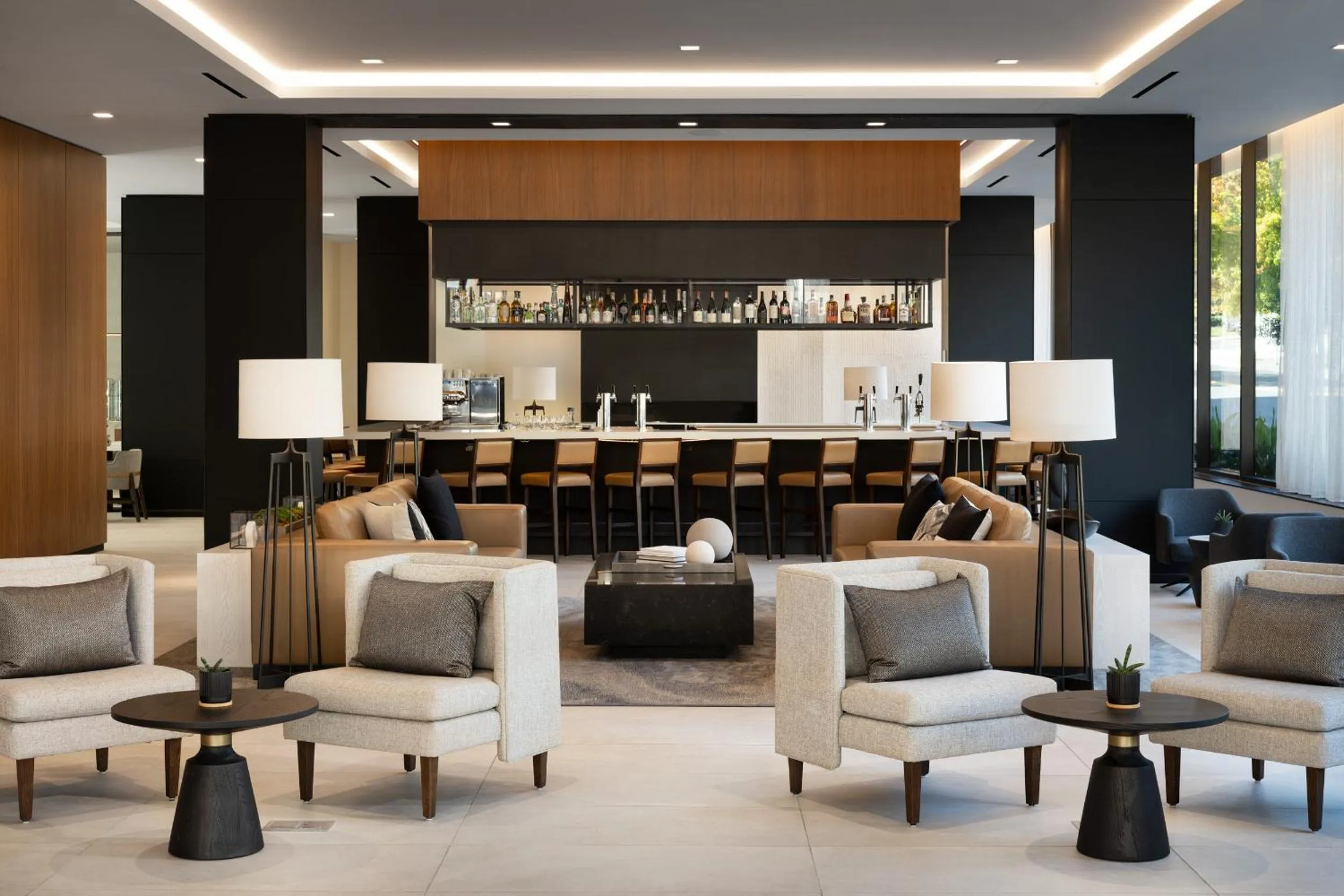 Lounge or bar in AC Hotel San Rafael Downtown