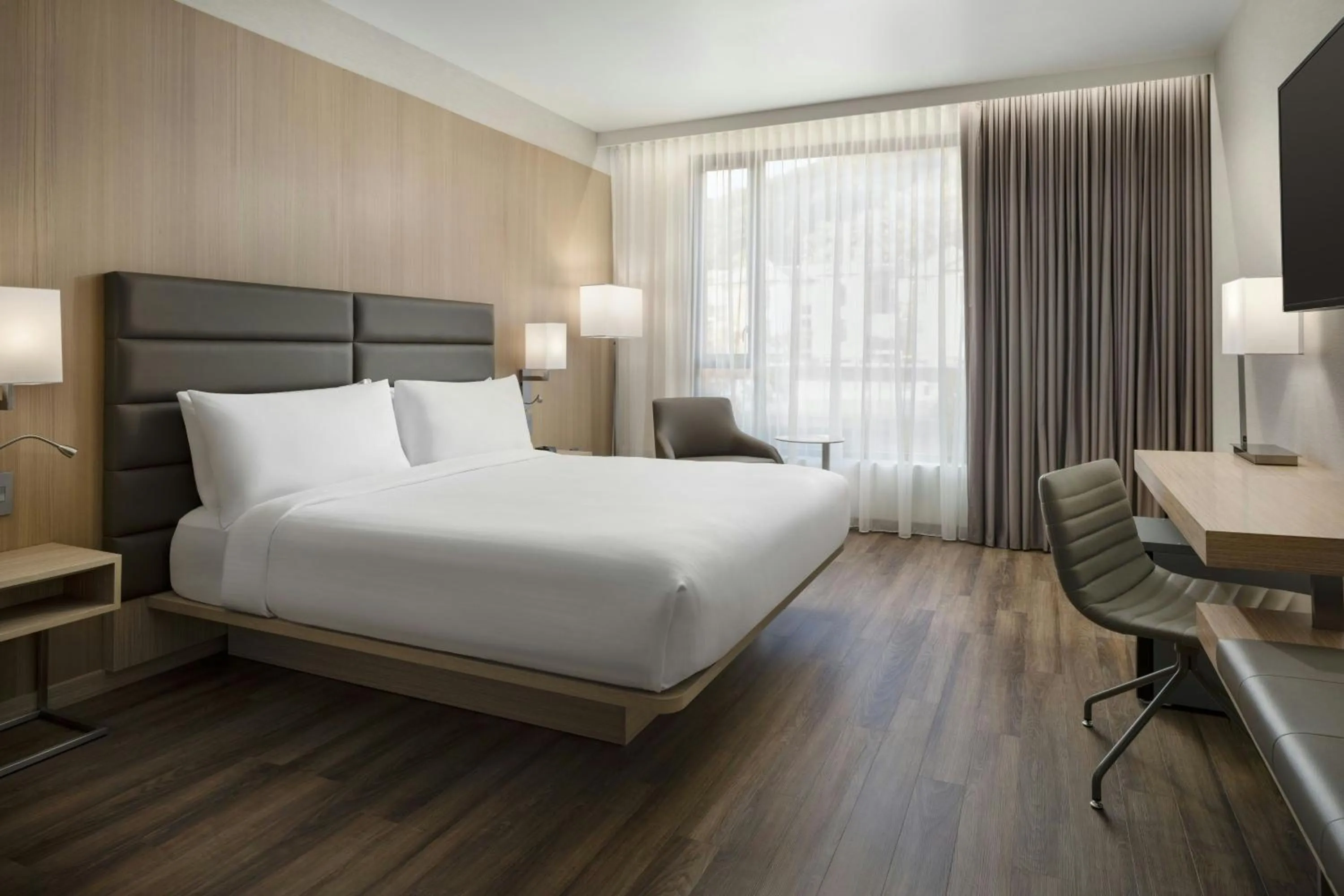 Photo of the whole room, Bed in AC Hotel San Rafael Downtown