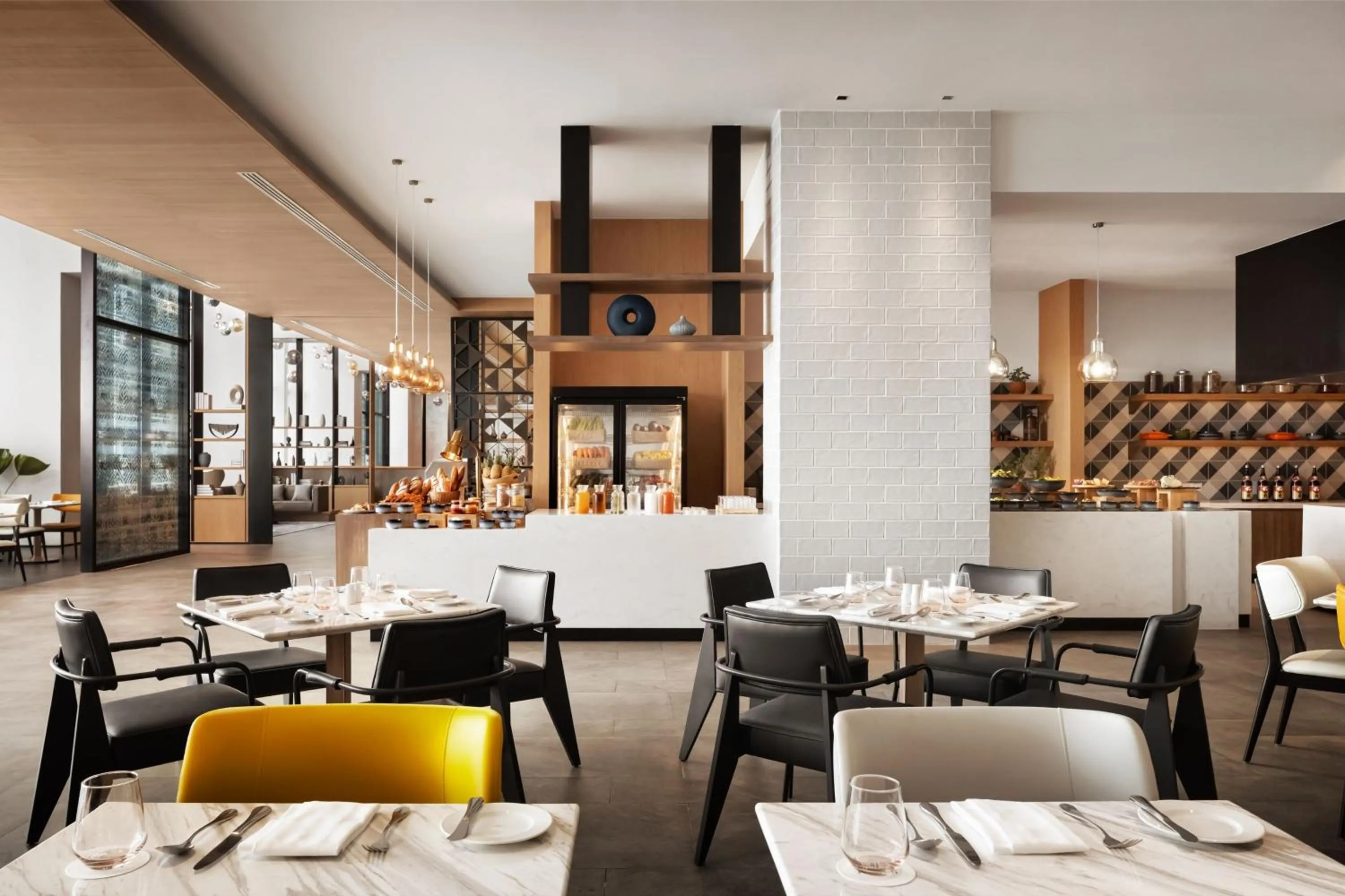 Restaurant/places to eat in Fairfield by Marriott Phnom Penh