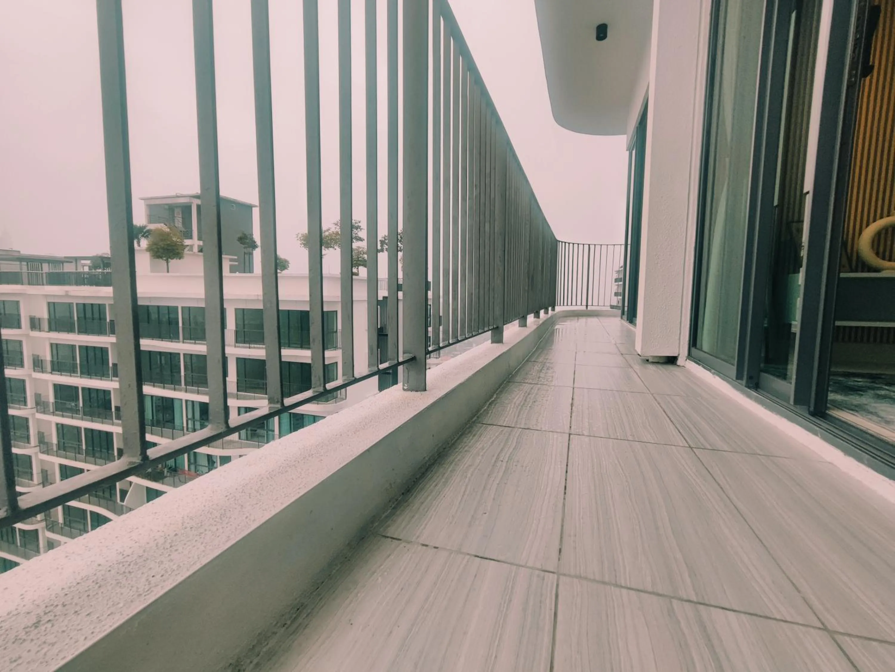 Day in Stylish KL Suite, KLCC View, Next to LRT, Datum Jelatek By Atlantis Management