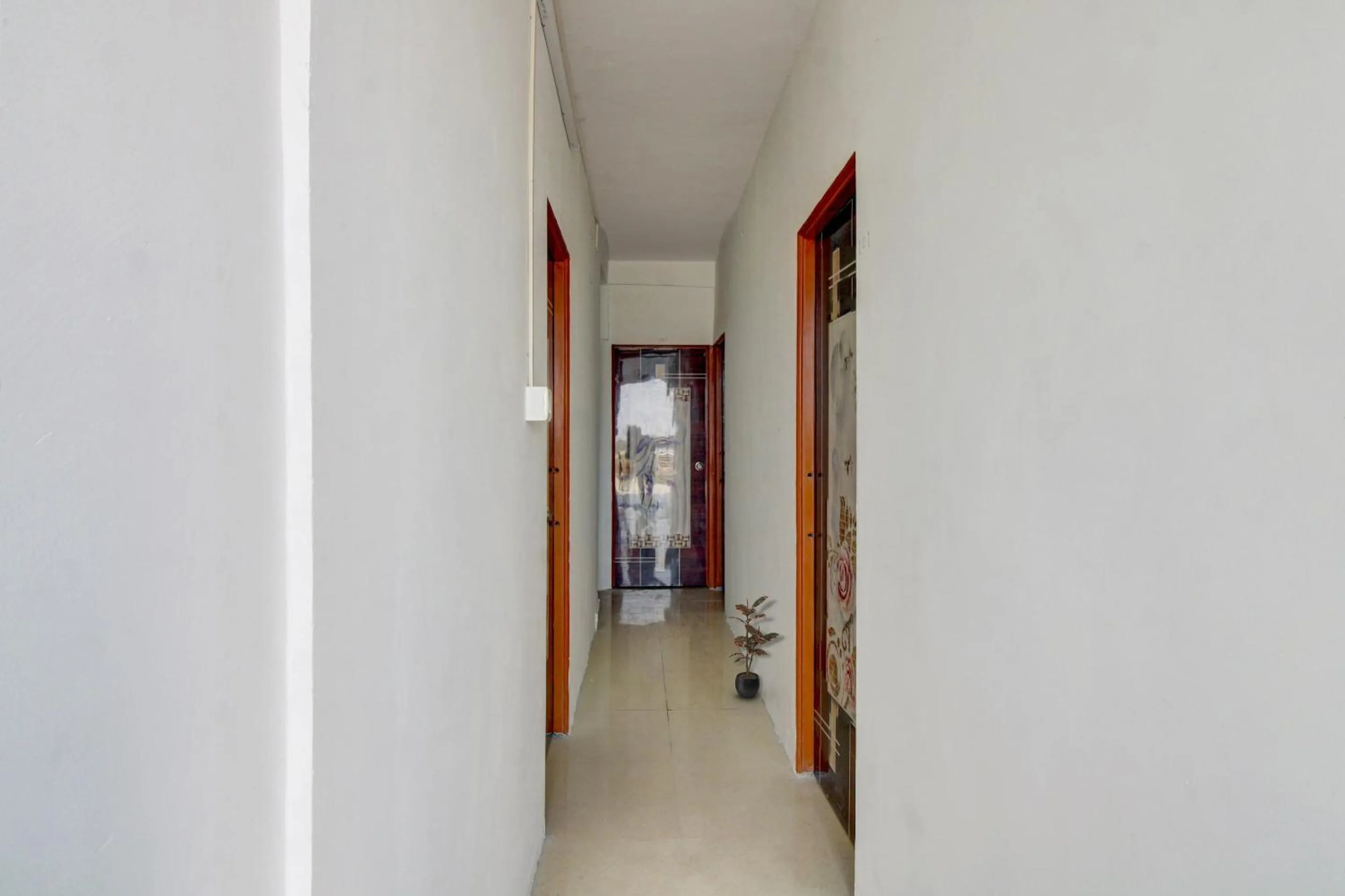 Facade/entrance in Hotel O Kings