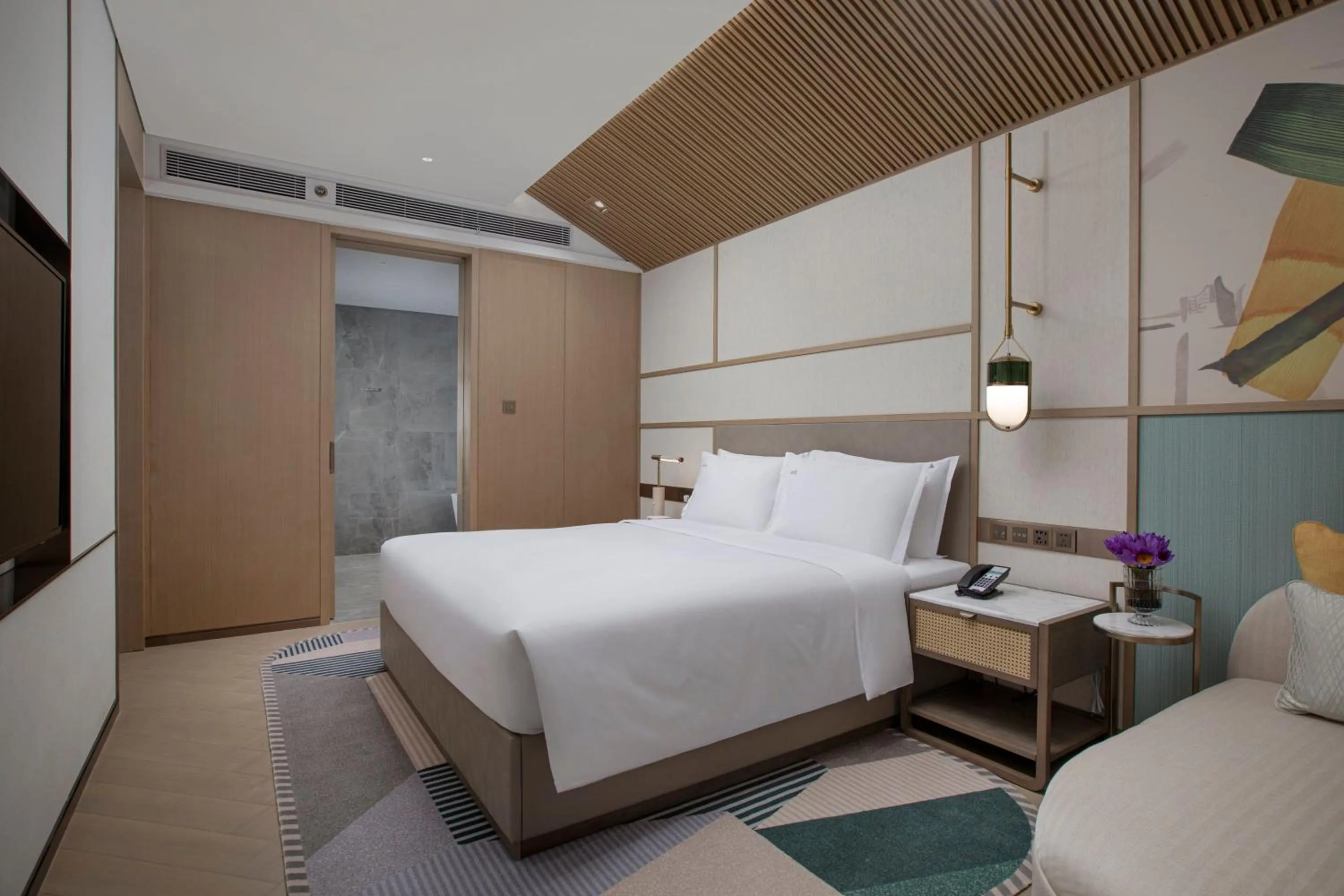 Photo of the whole room in Holiday Inn Deqing Xinshi Ancient Town, an IHG Hotel