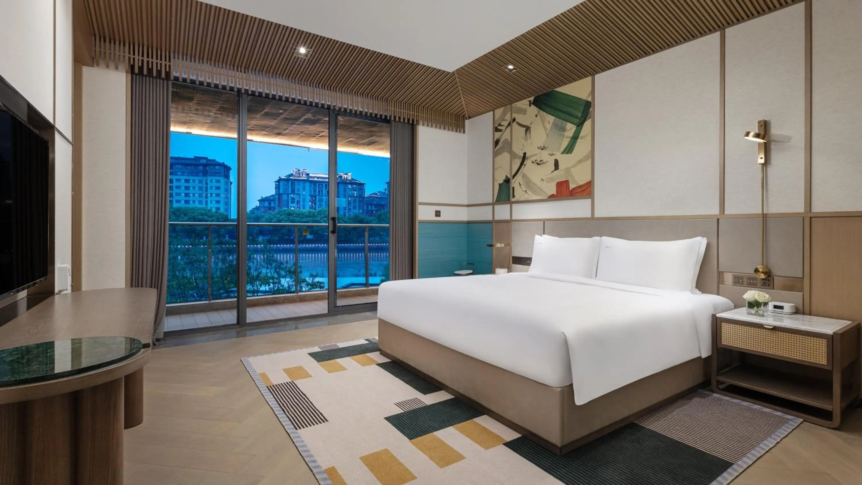 Photo of the whole room in Holiday Inn Deqing Xinshi Ancient Town, an IHG Hotel