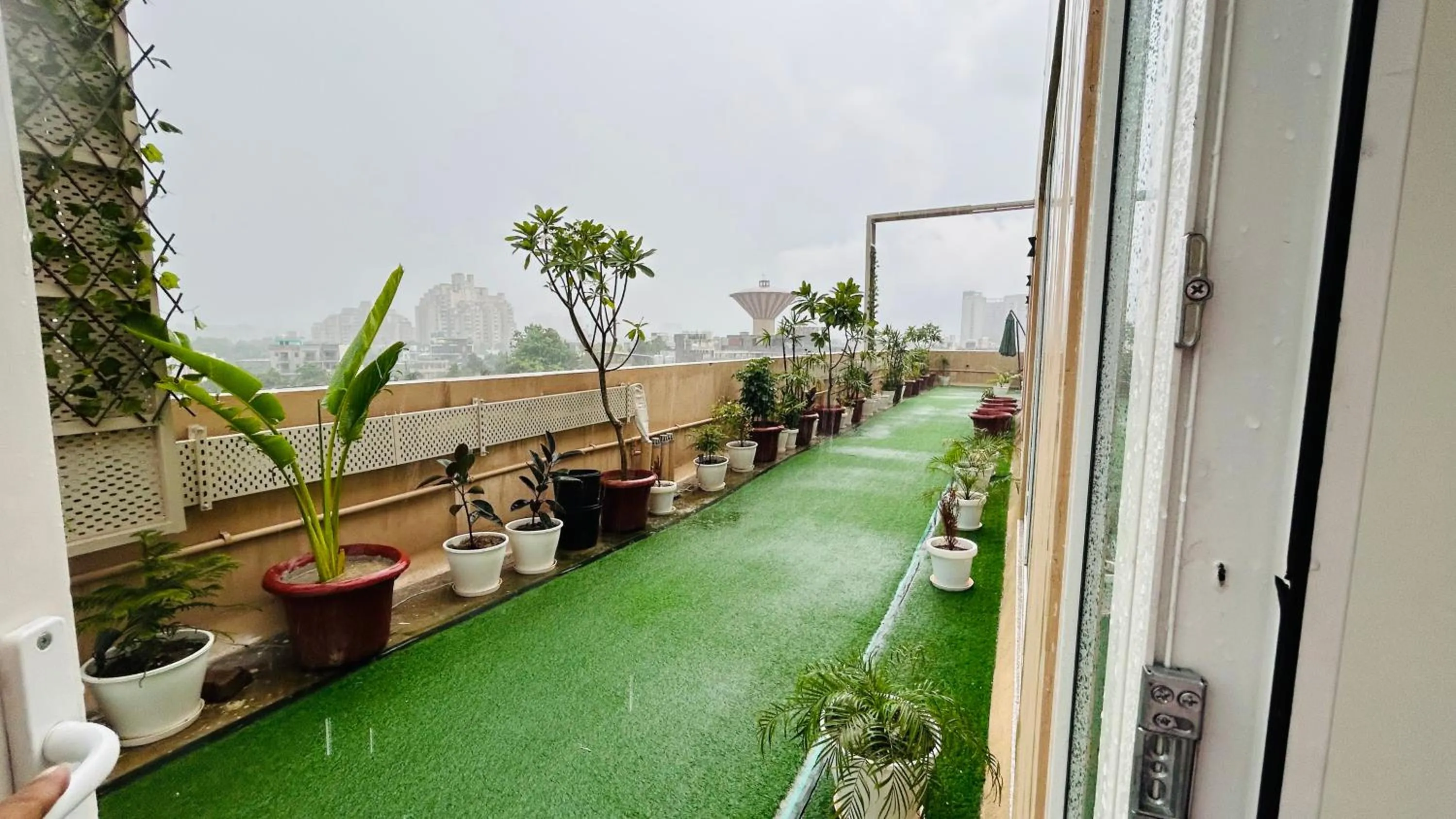 Balcony/Terrace in Amahi Inn I Signature Towers