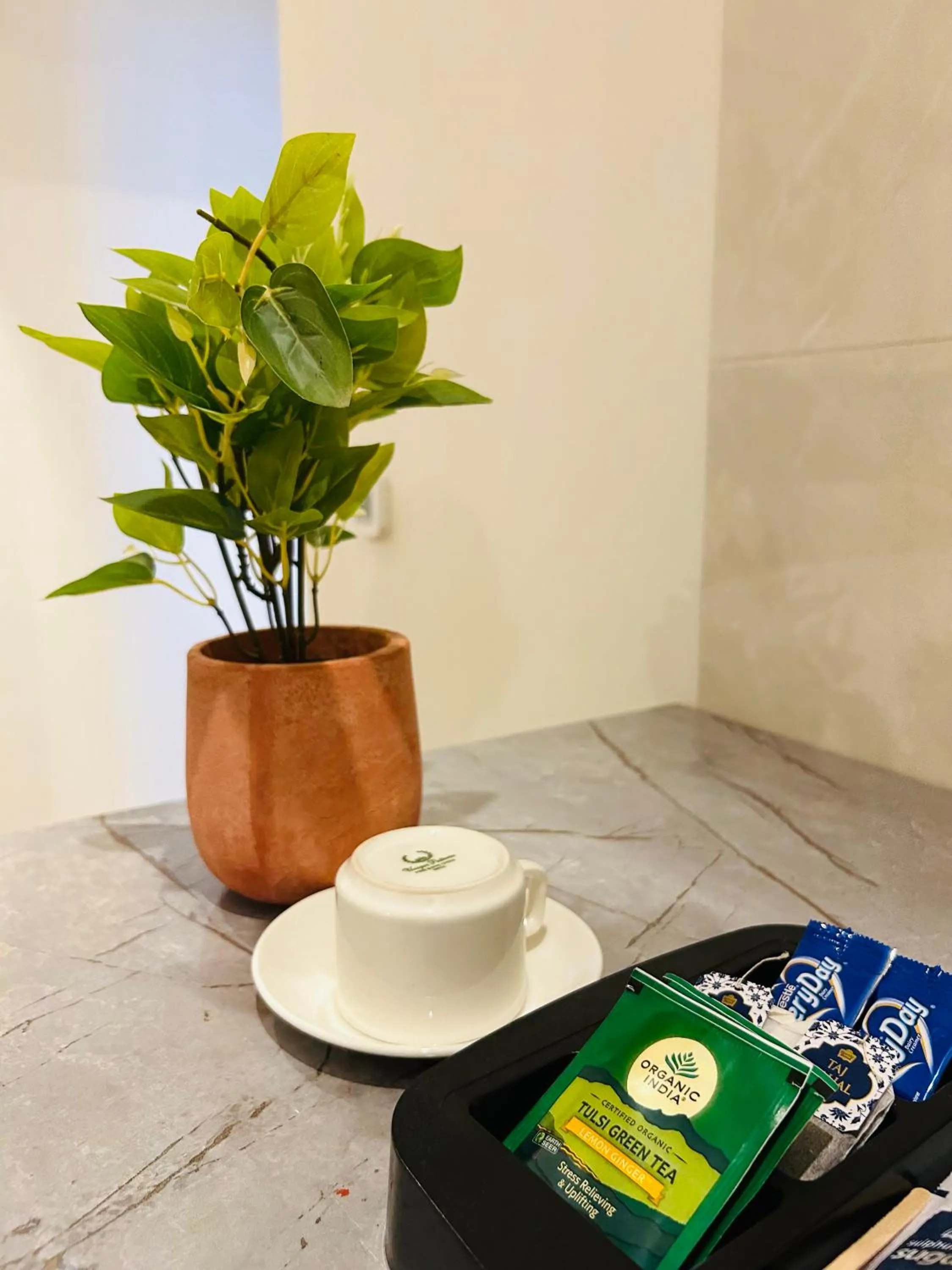 Coffee/tea facilities in Amahi Inn I Signature Towers