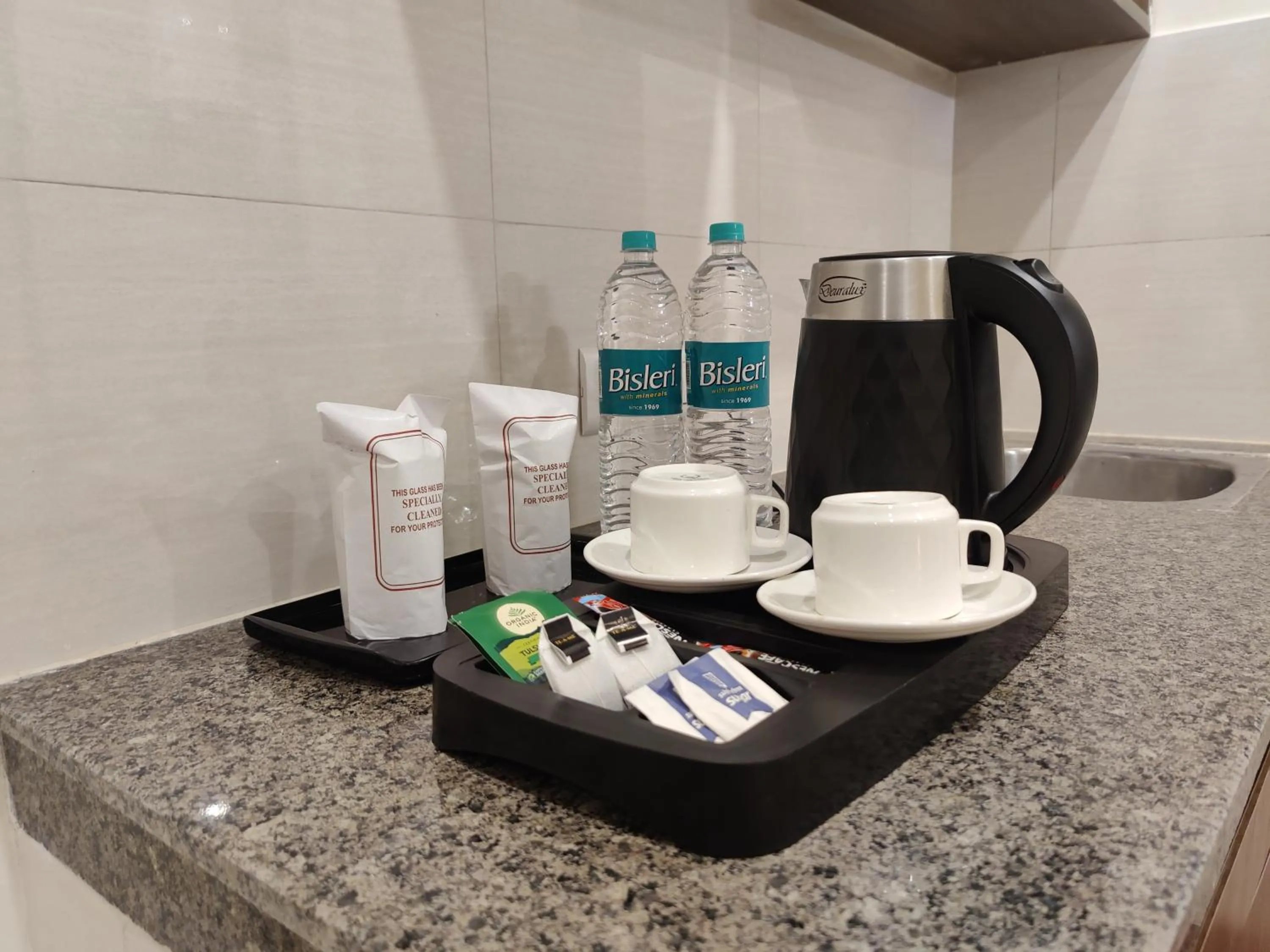 Coffee/tea facilities in Amahi Inn I Signature Towers