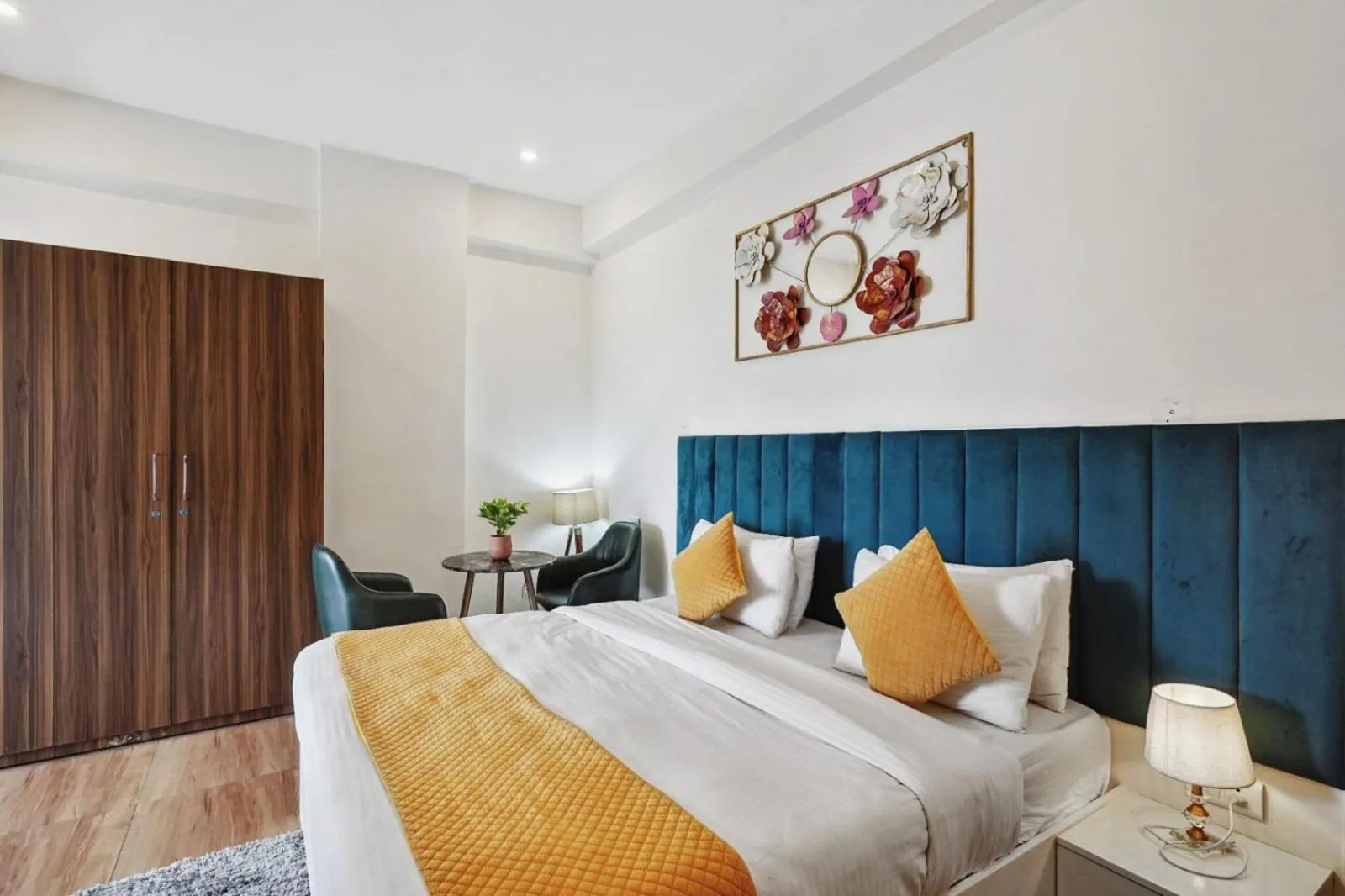 Bed in Amahi Inn I Signature Towers