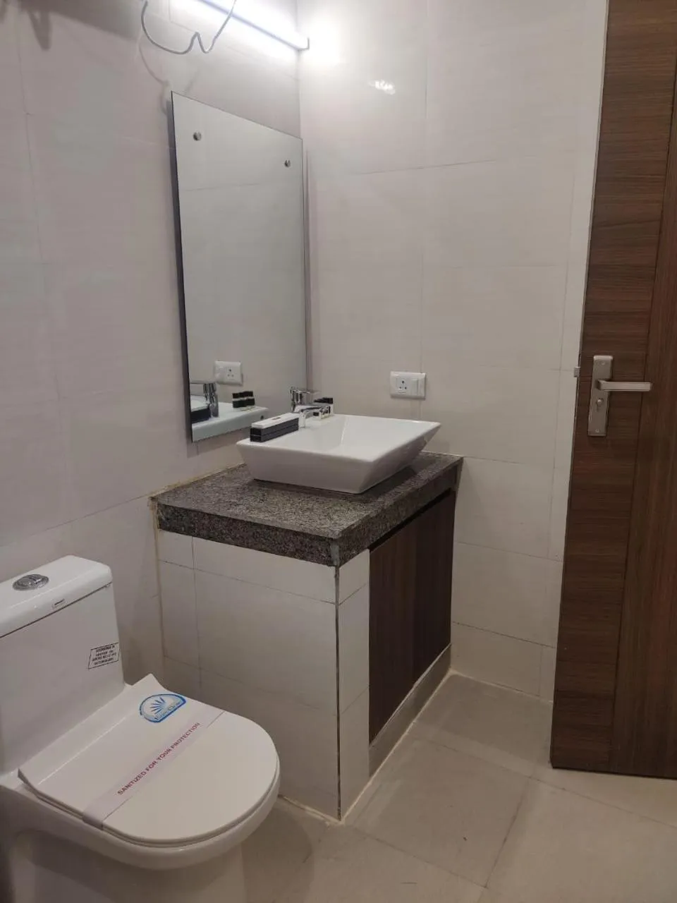 Toilet in Amahi Inn I Signature Towers