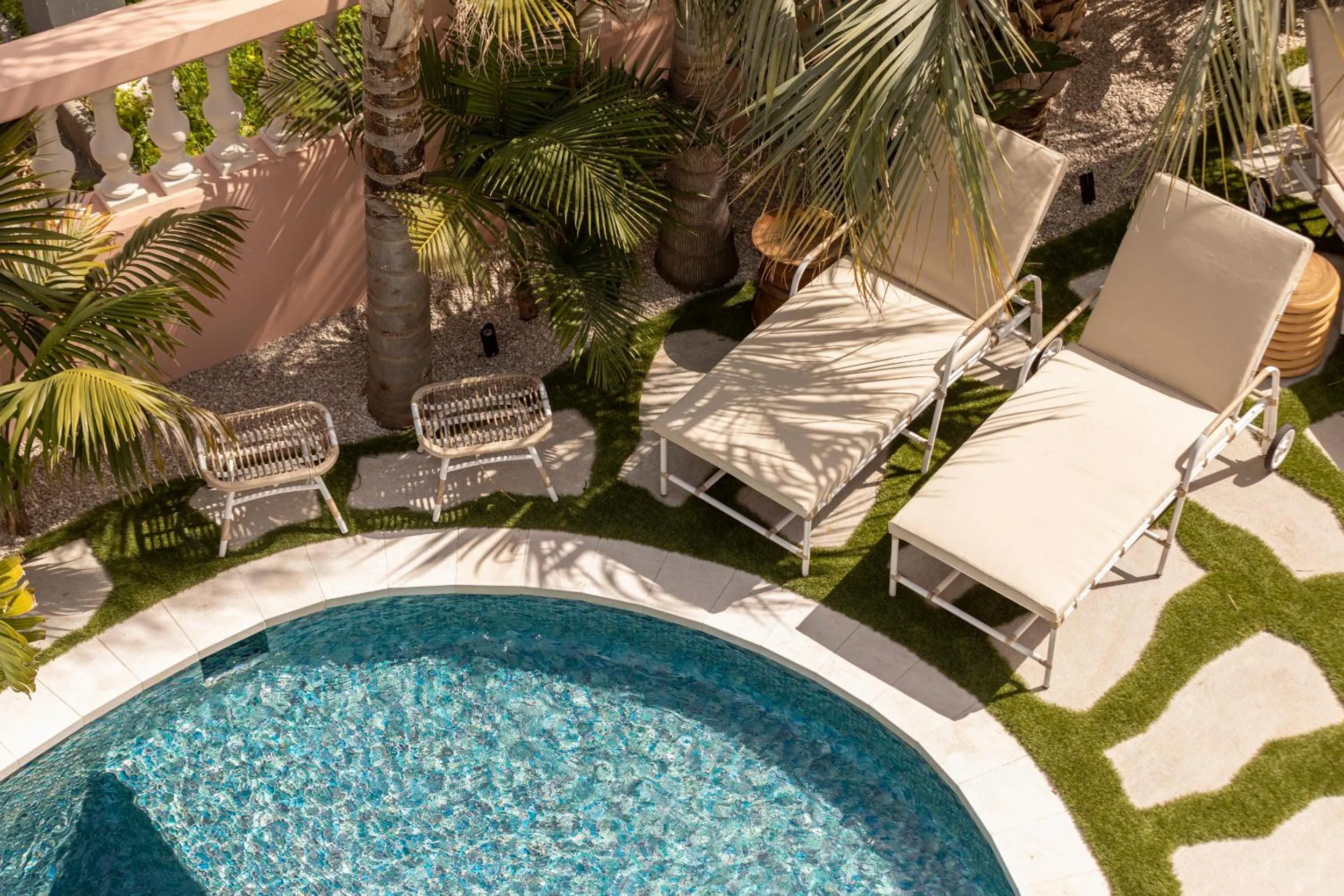 Swimming pool in Maison Carla Rosa Cannes