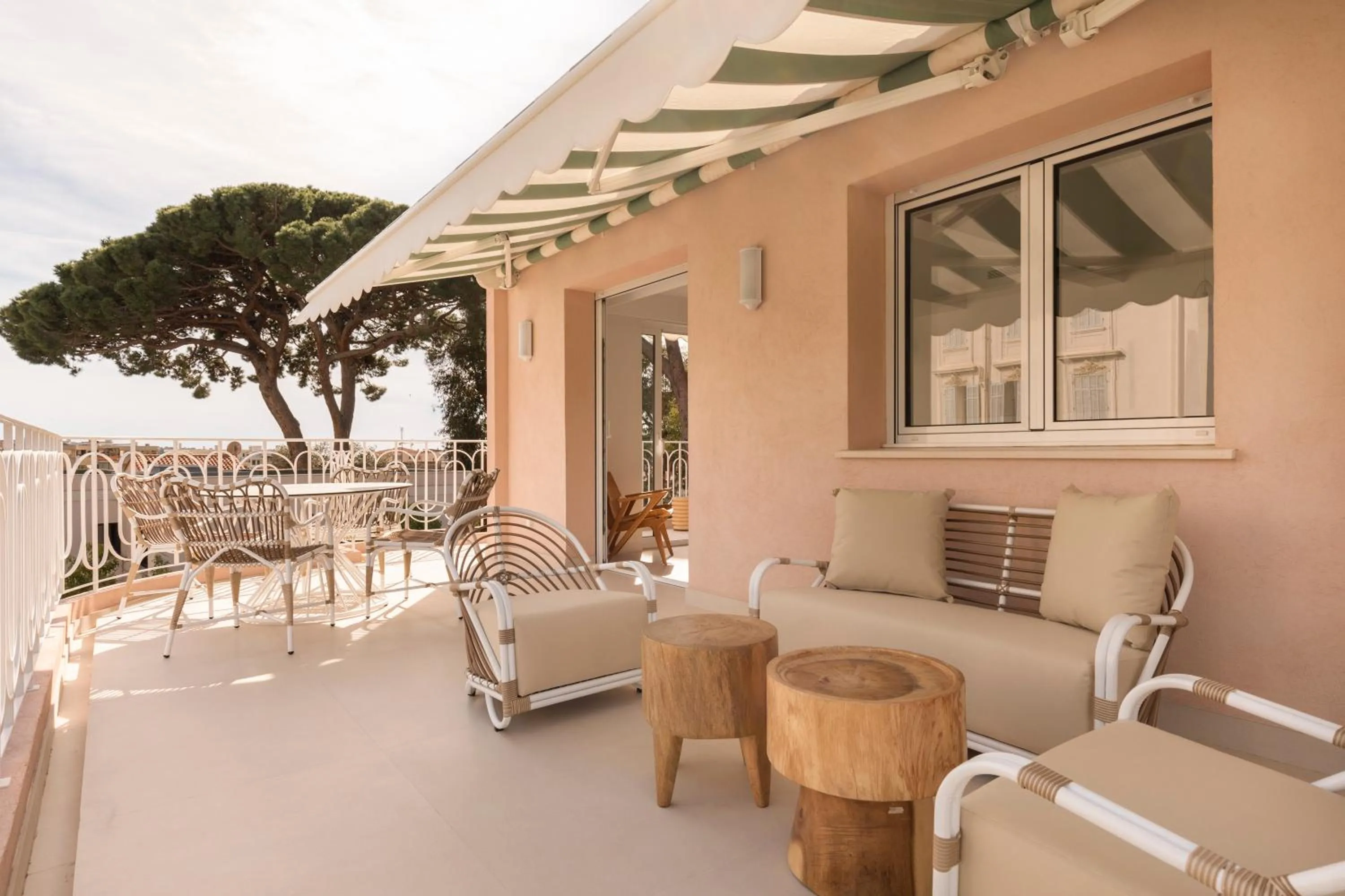 Balcony/Terrace in Maison Carla Rosa Cannes