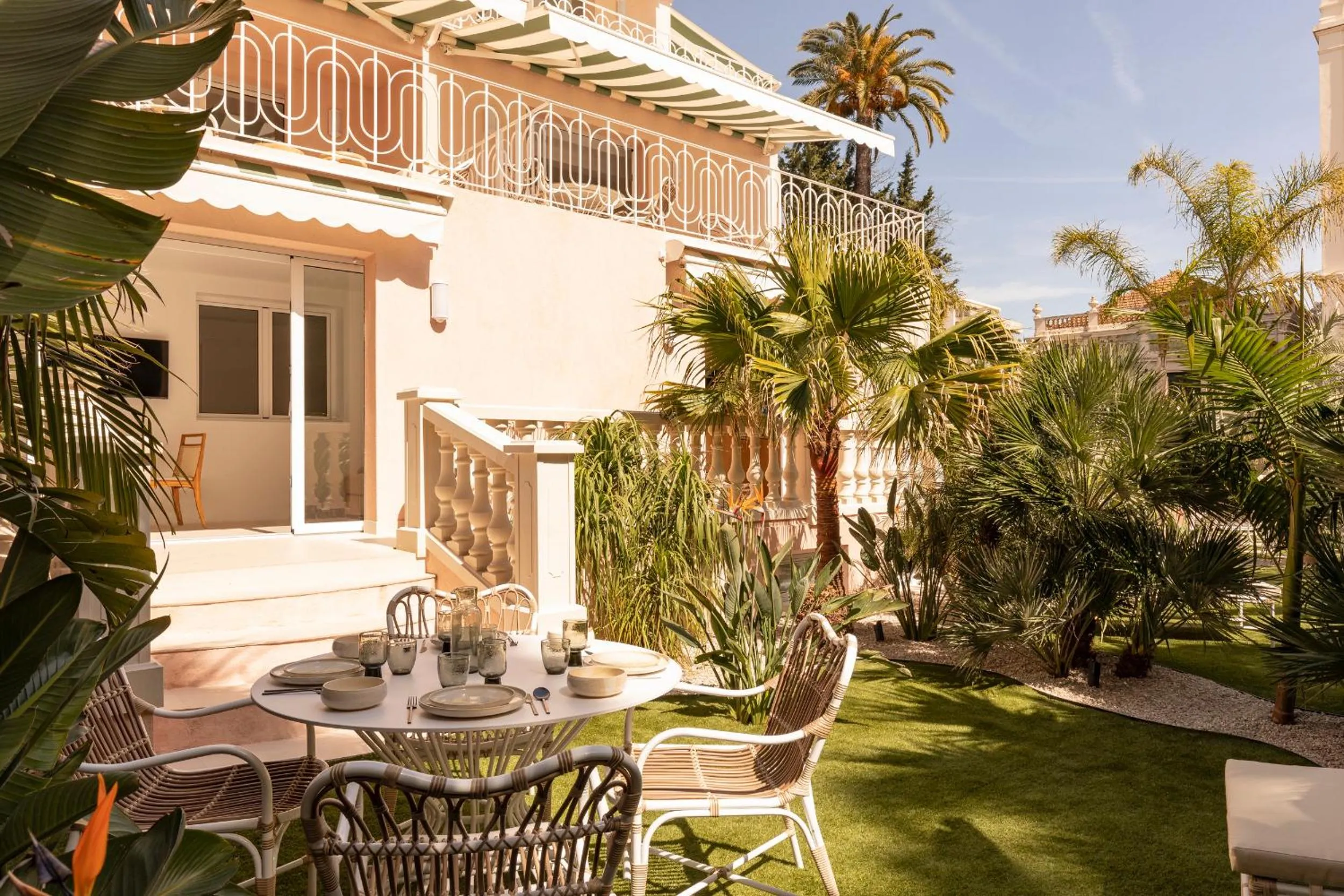 Garden in Maison Carla Rosa Cannes