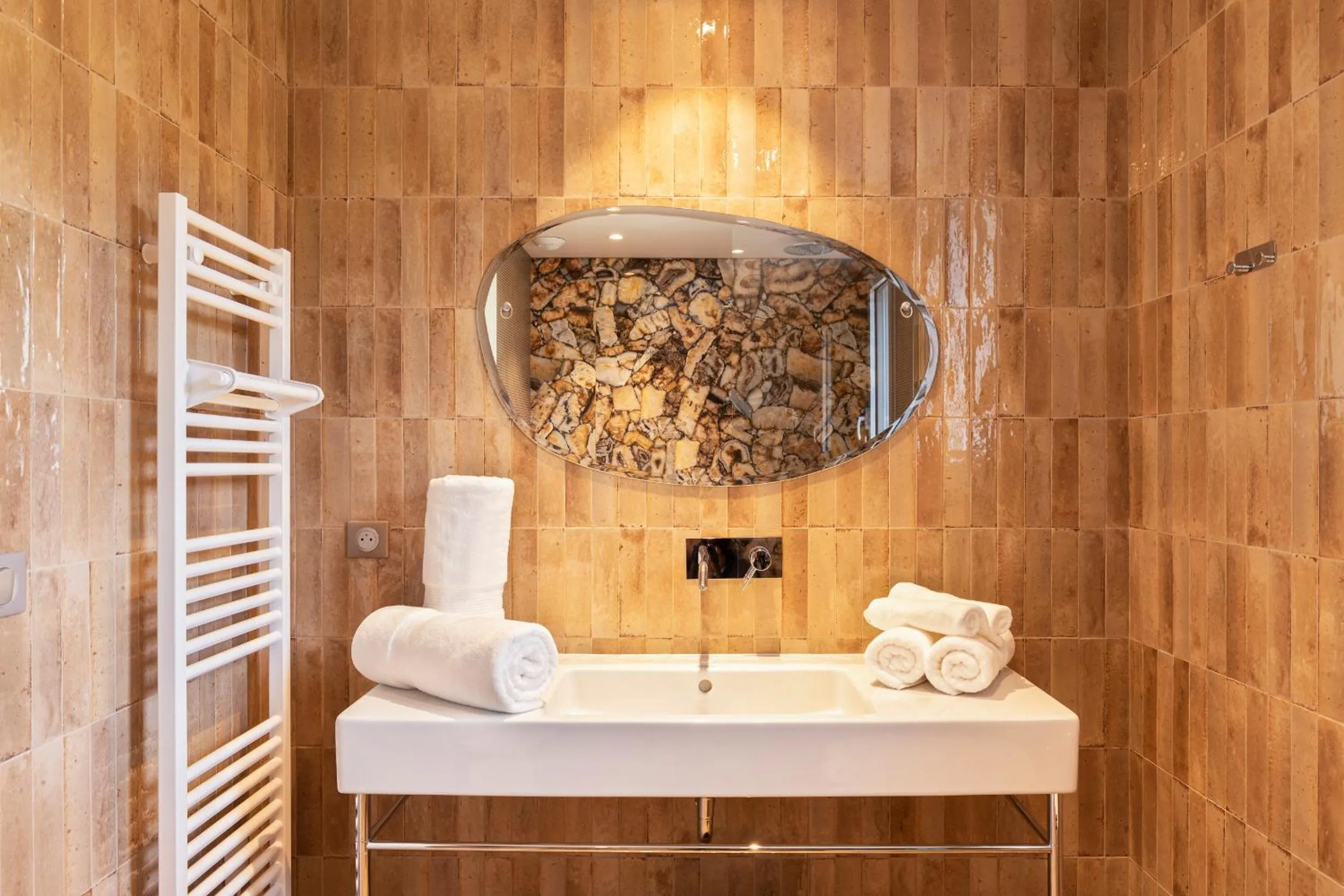 Bathroom in Maison Carla Rosa Cannes