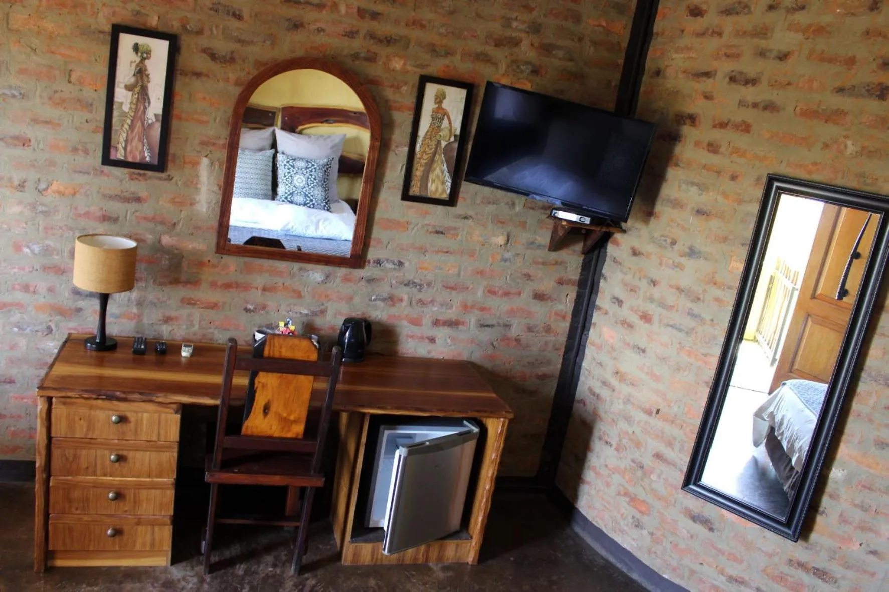 hair dresser in Ndlovu Lodge