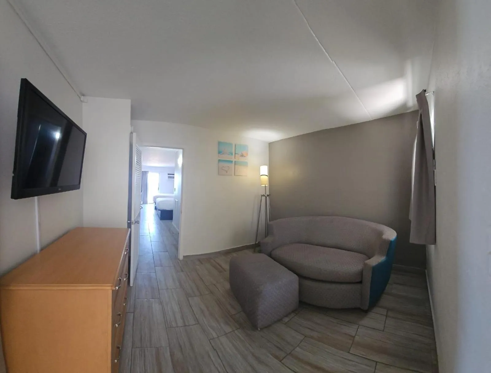 Southern Breeze Ocean Front Hotel