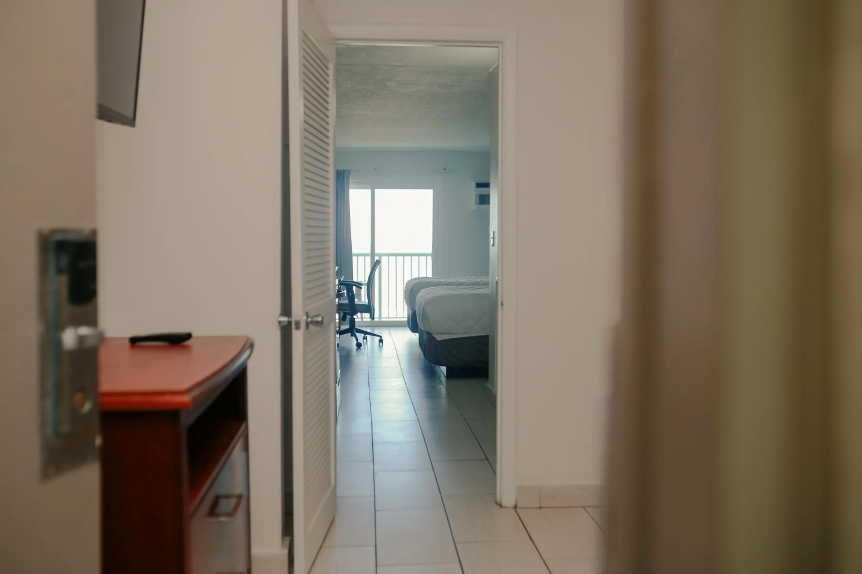 Southern Breeze Ocean Front Hotel