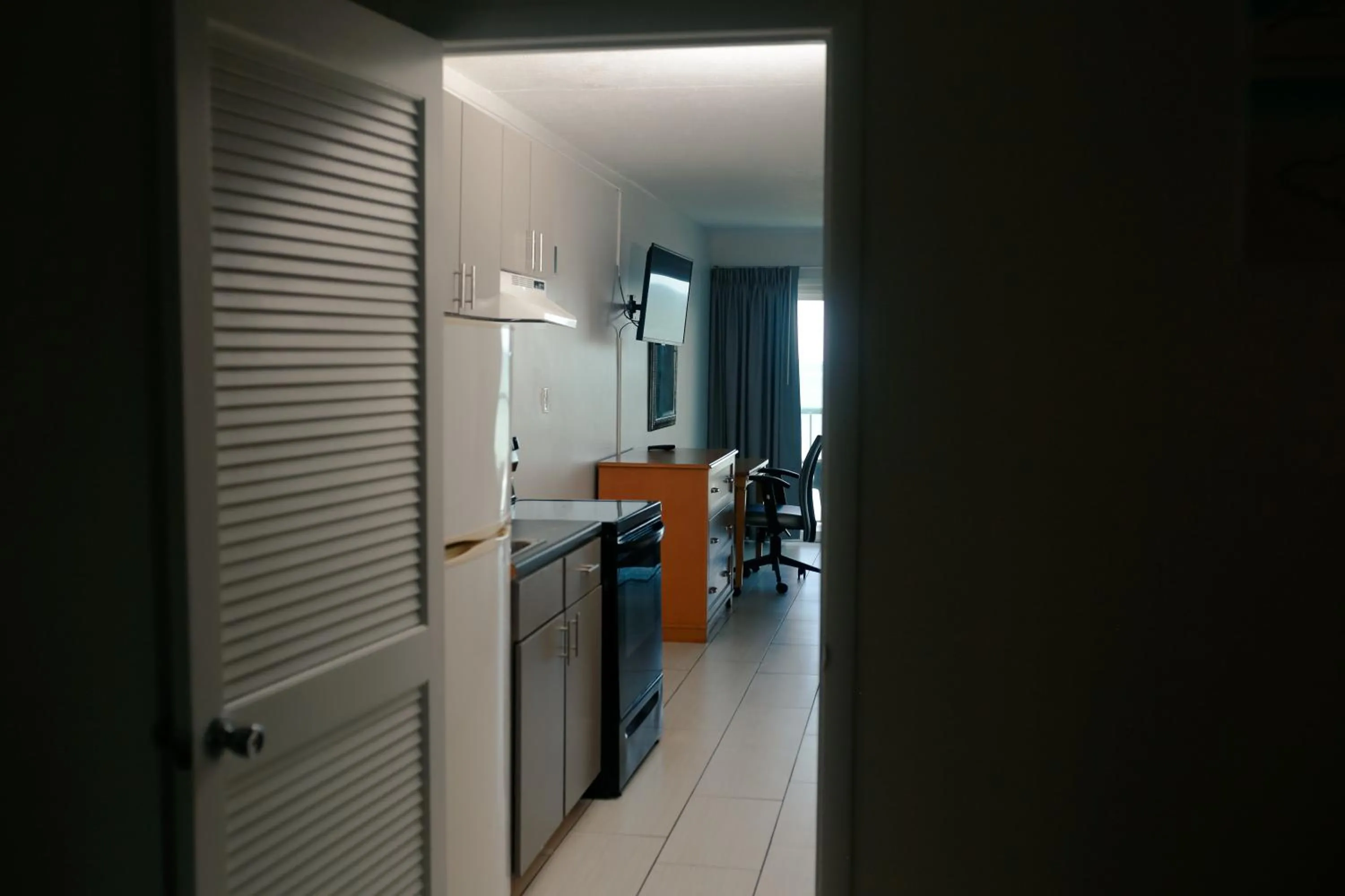 Southern Breeze Ocean Front Hotel