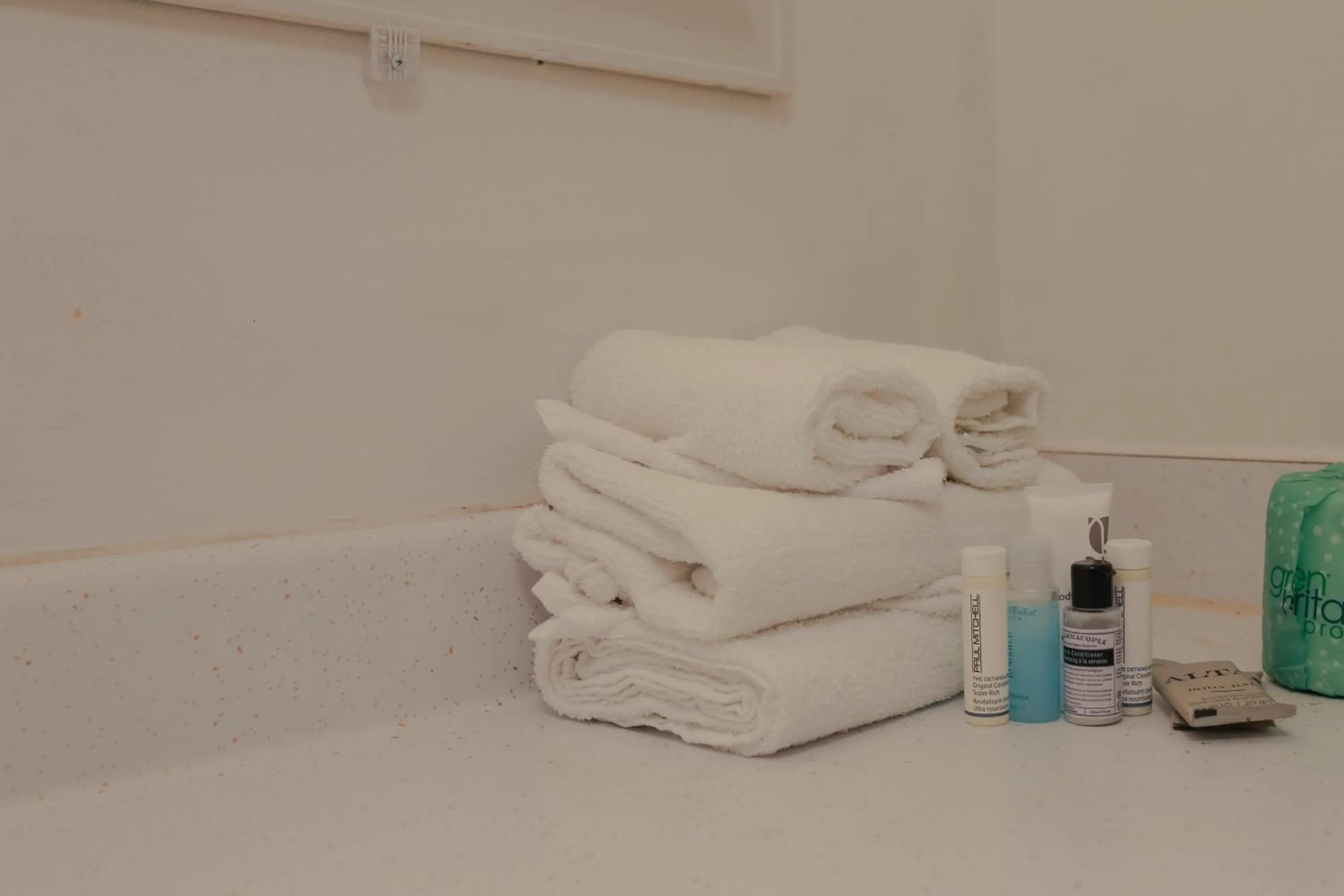 Southern Breeze Ocean Front Hotel