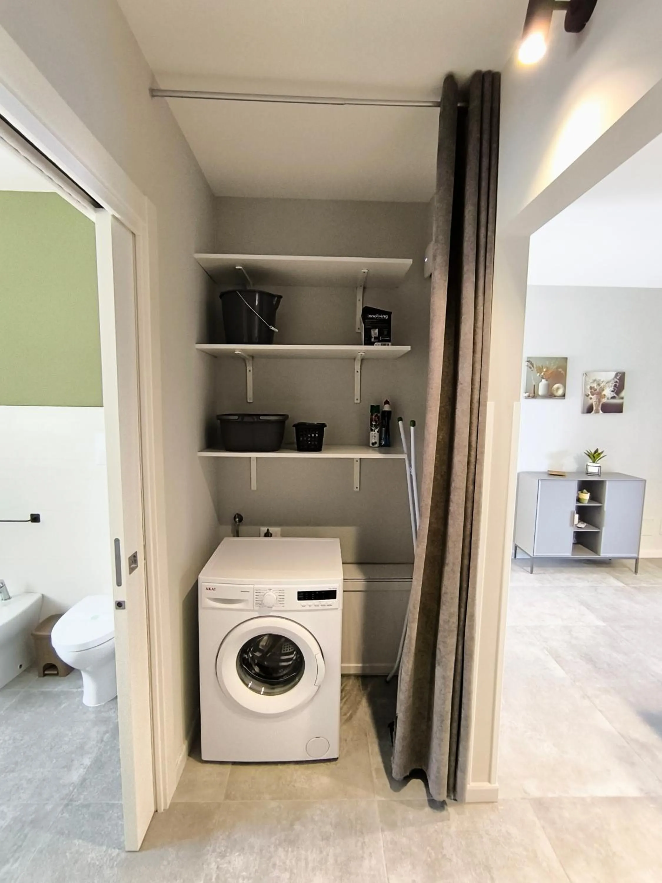 washing machine in Piante del Principe Apartments