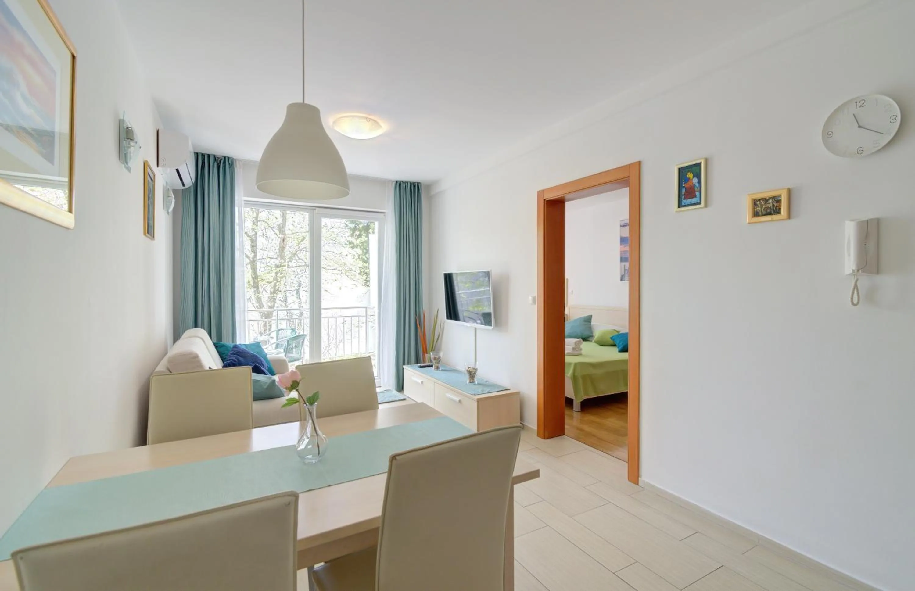 TV and multimedia in Modern Apartment Selce