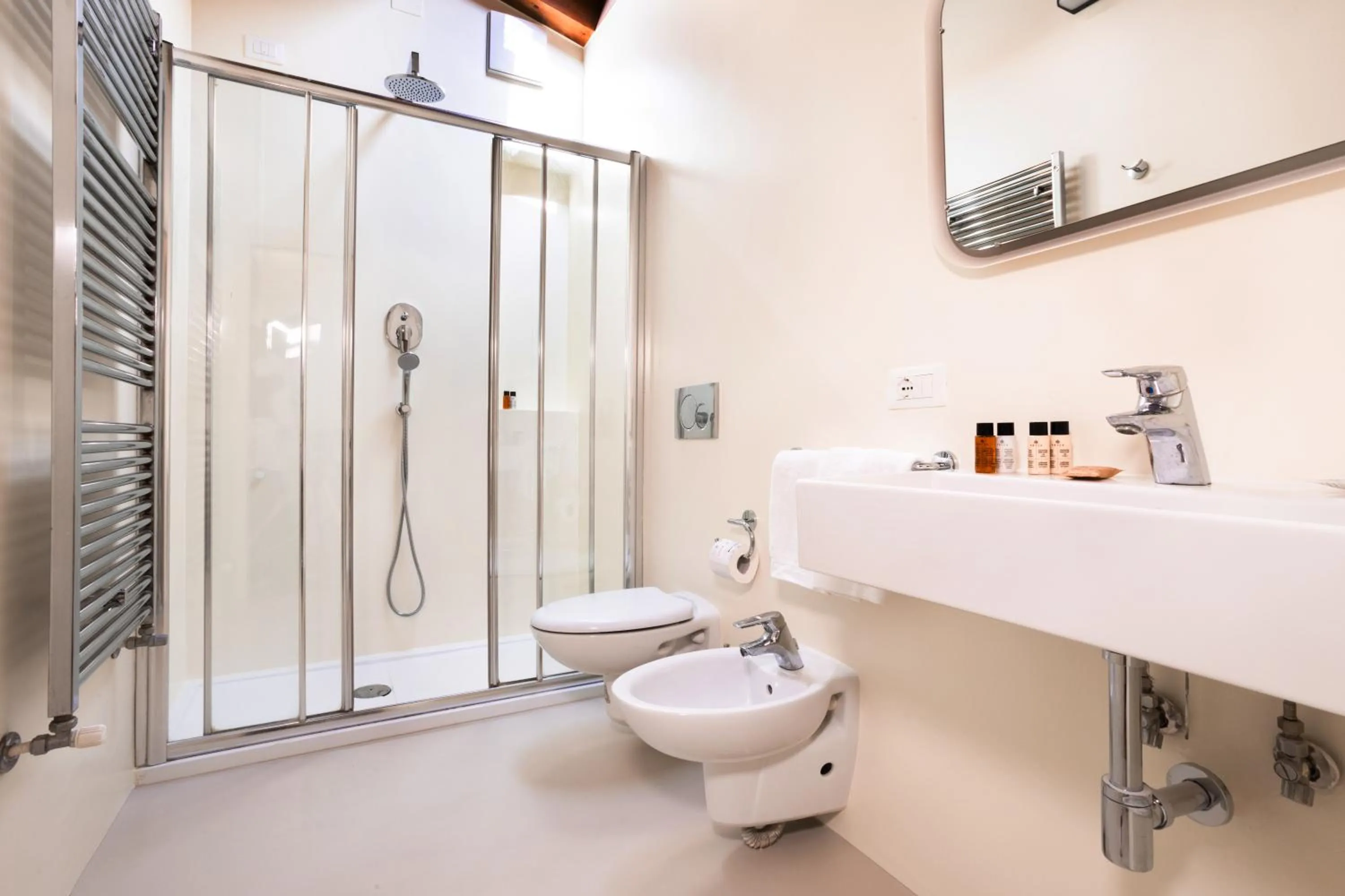 Shower in Palazzina Riello