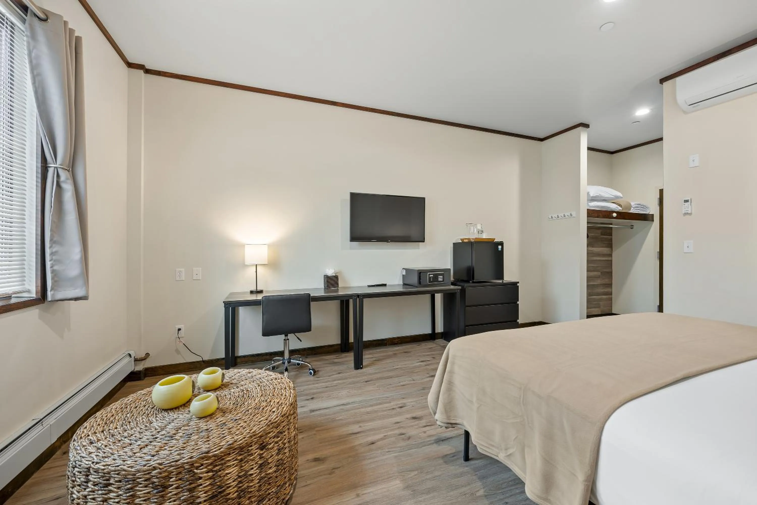 Bed in Highbridge Hotel