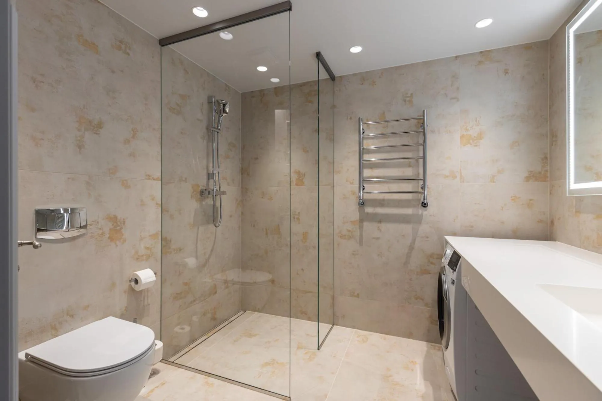 Roze Kūrmājas Residence