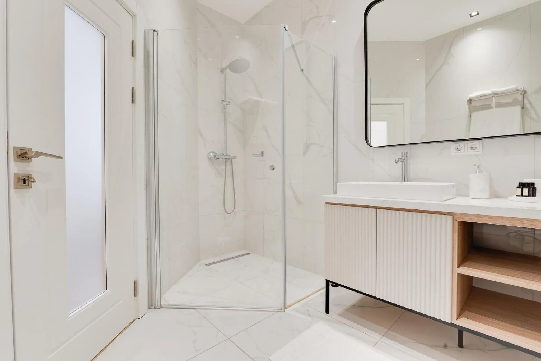 Shower in Atik Hotel Vienna